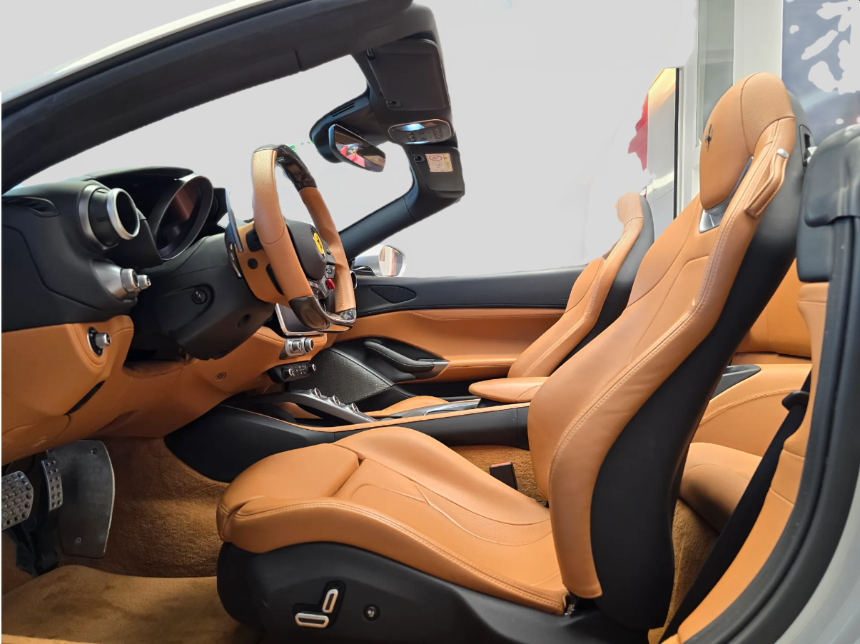 FERRARI Portofino 3.9 V8 T-image-9