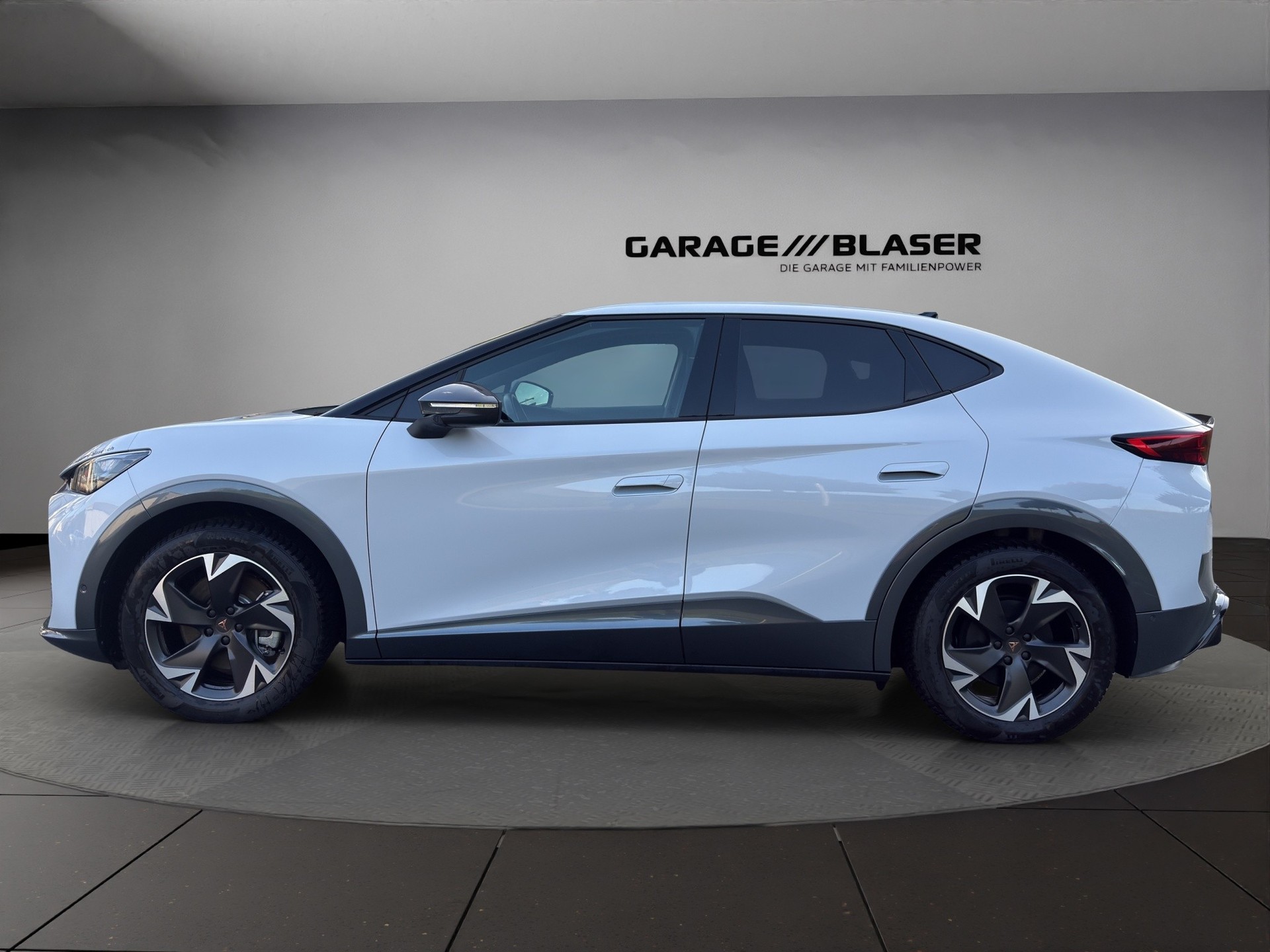 CUPRA Tavascan Type 4 77 kWh Inicio-image-1