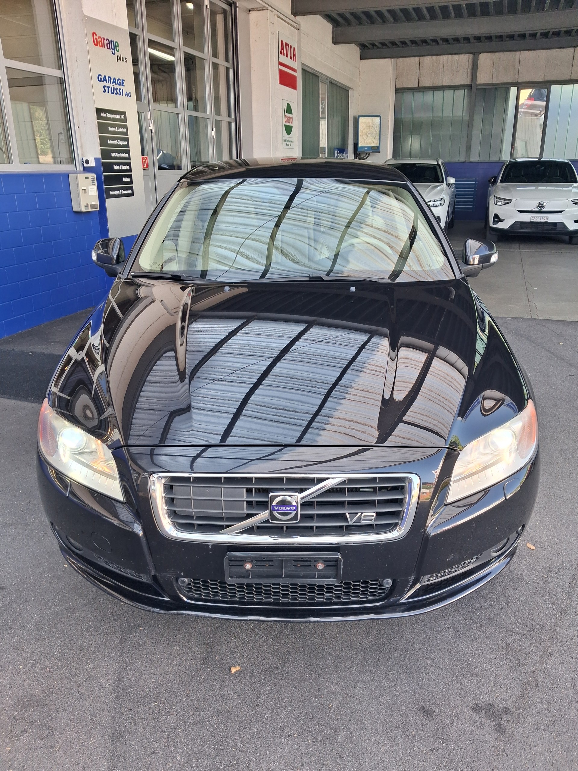 VOLVO S80 4.4 V8 AWD Executive Geartronic-image-3
