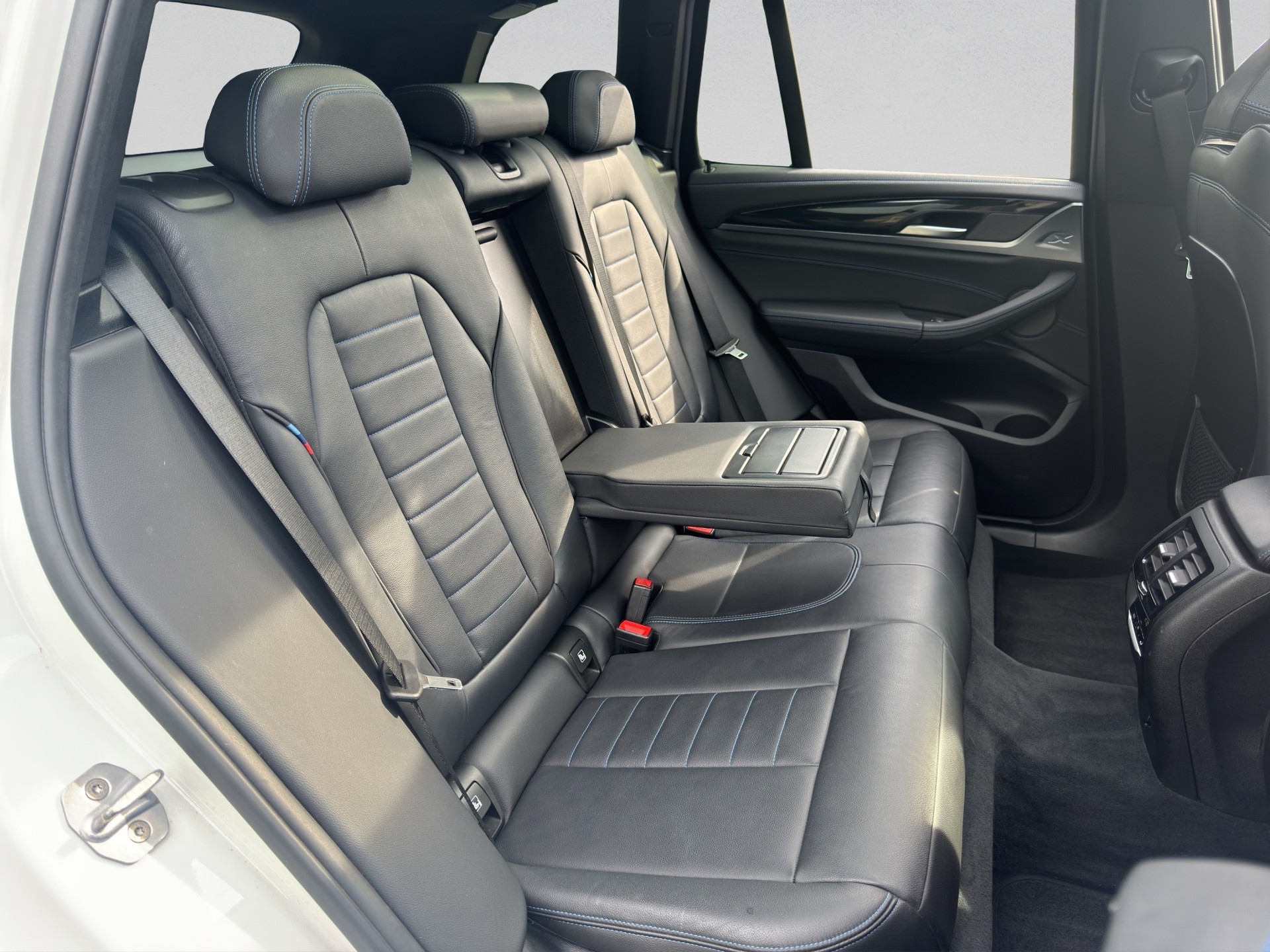 BMW X3 xDrive M40i Steptronic-image-17