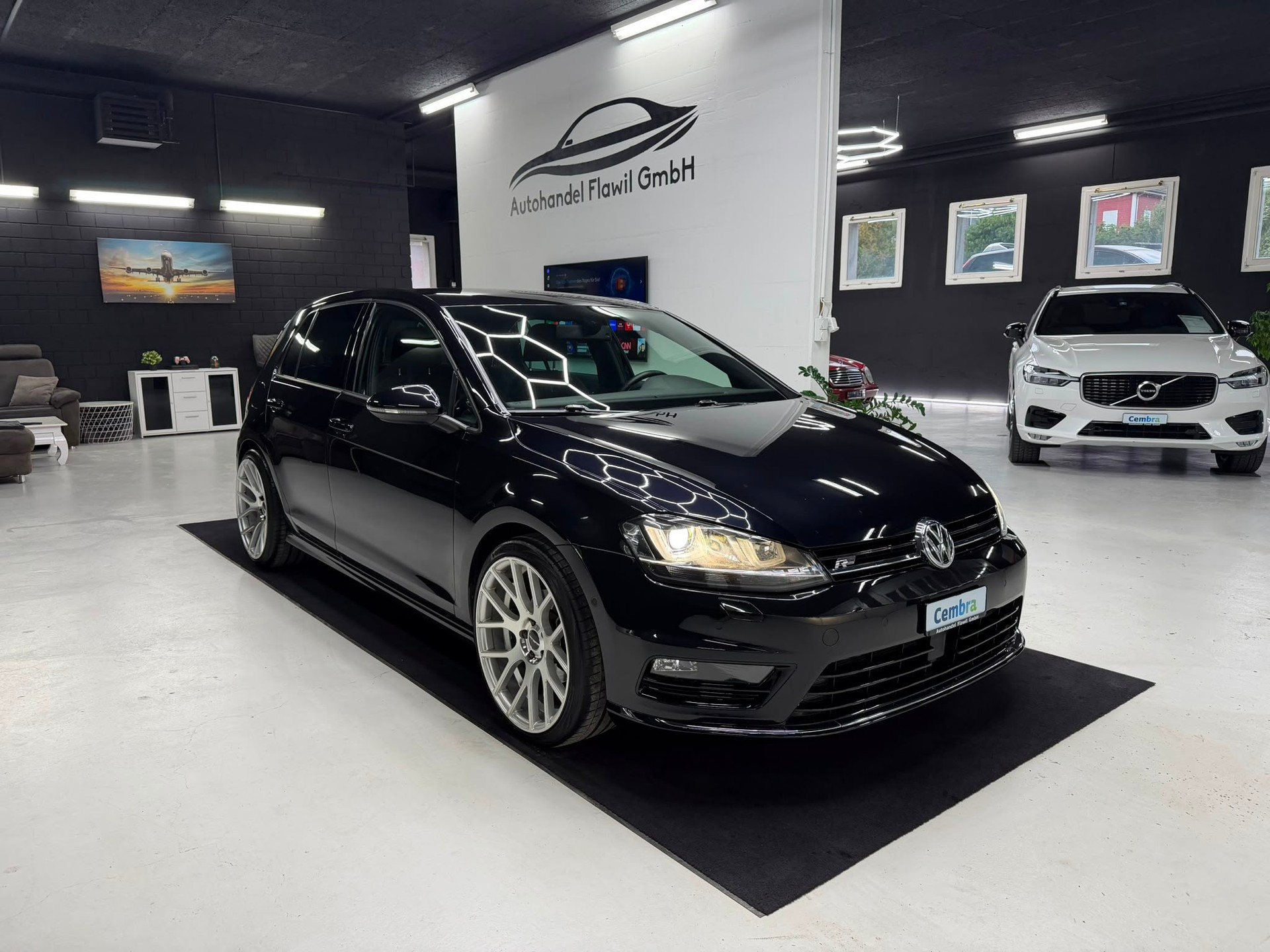 VW Golf 1.4 TSI Lounge R-Line DSG-image-0