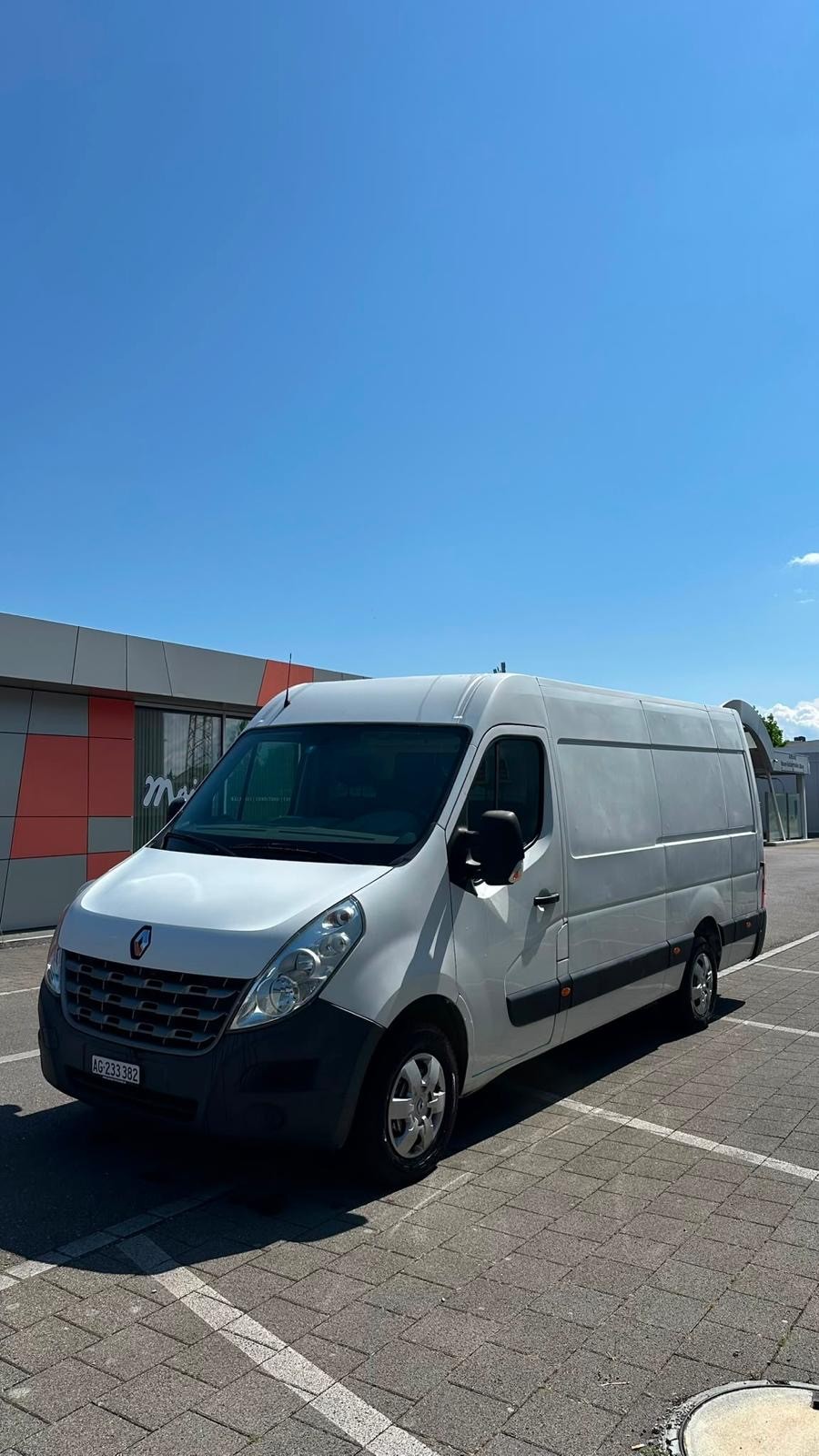 RENAULT MASTER-image-0
