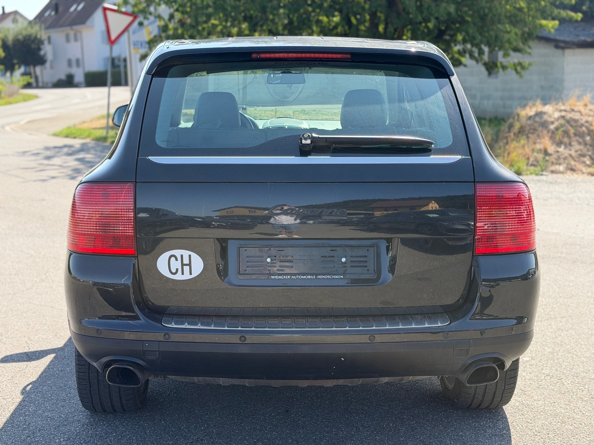 PORSCHE Cayenne-image-4