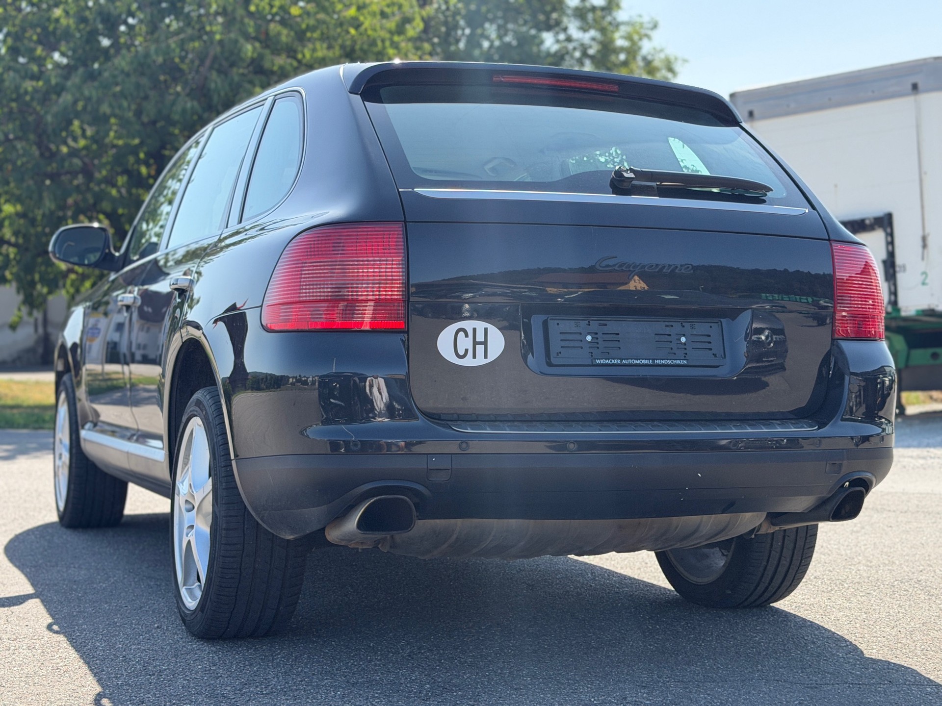 PORSCHE Cayenne-image-5