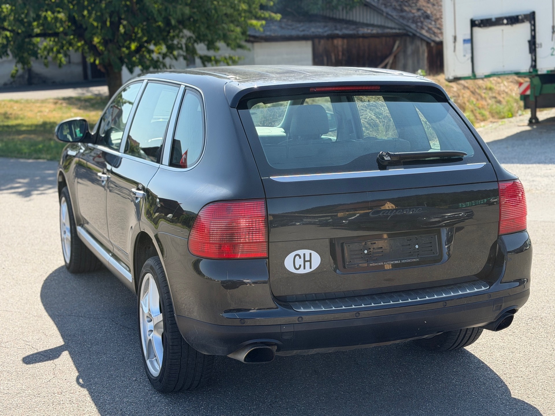 PORSCHE Cayenne-image-14