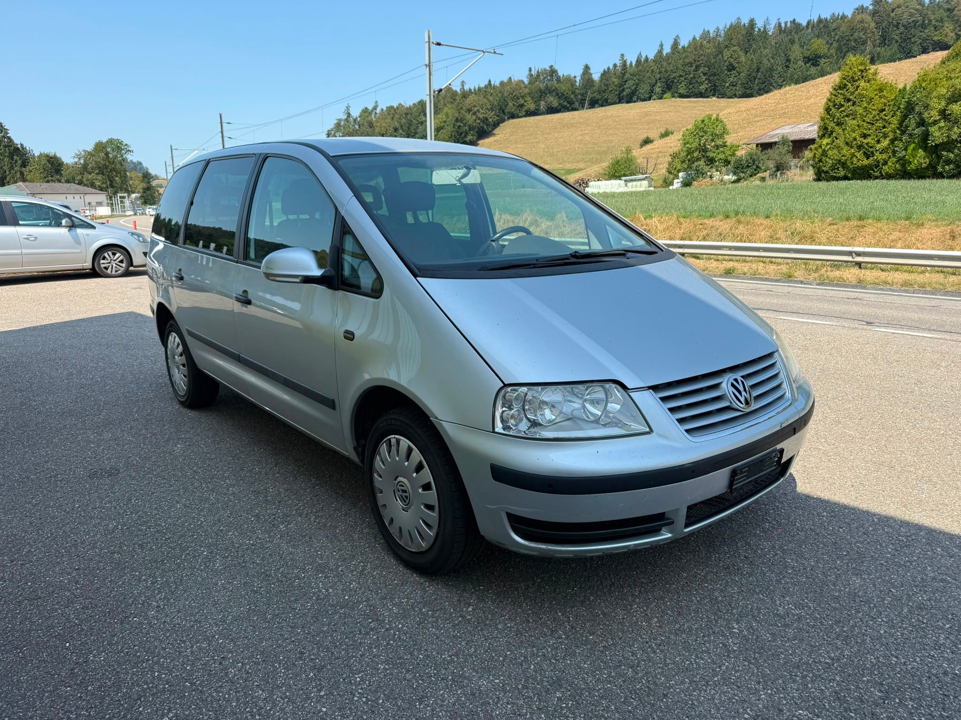 VW Sharan 1.9 TDI Freestyle 4Motion-image-1