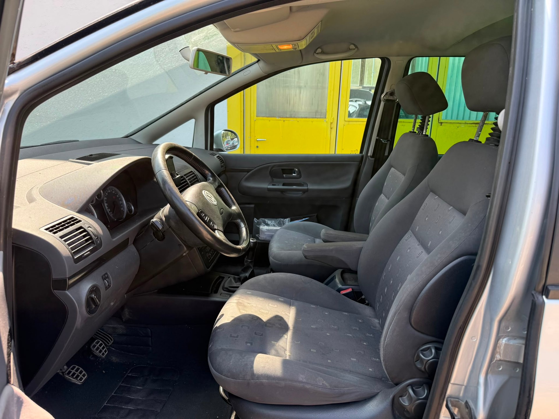 VW Sharan 1.9 TDI Freestyle 4Motion-image-4