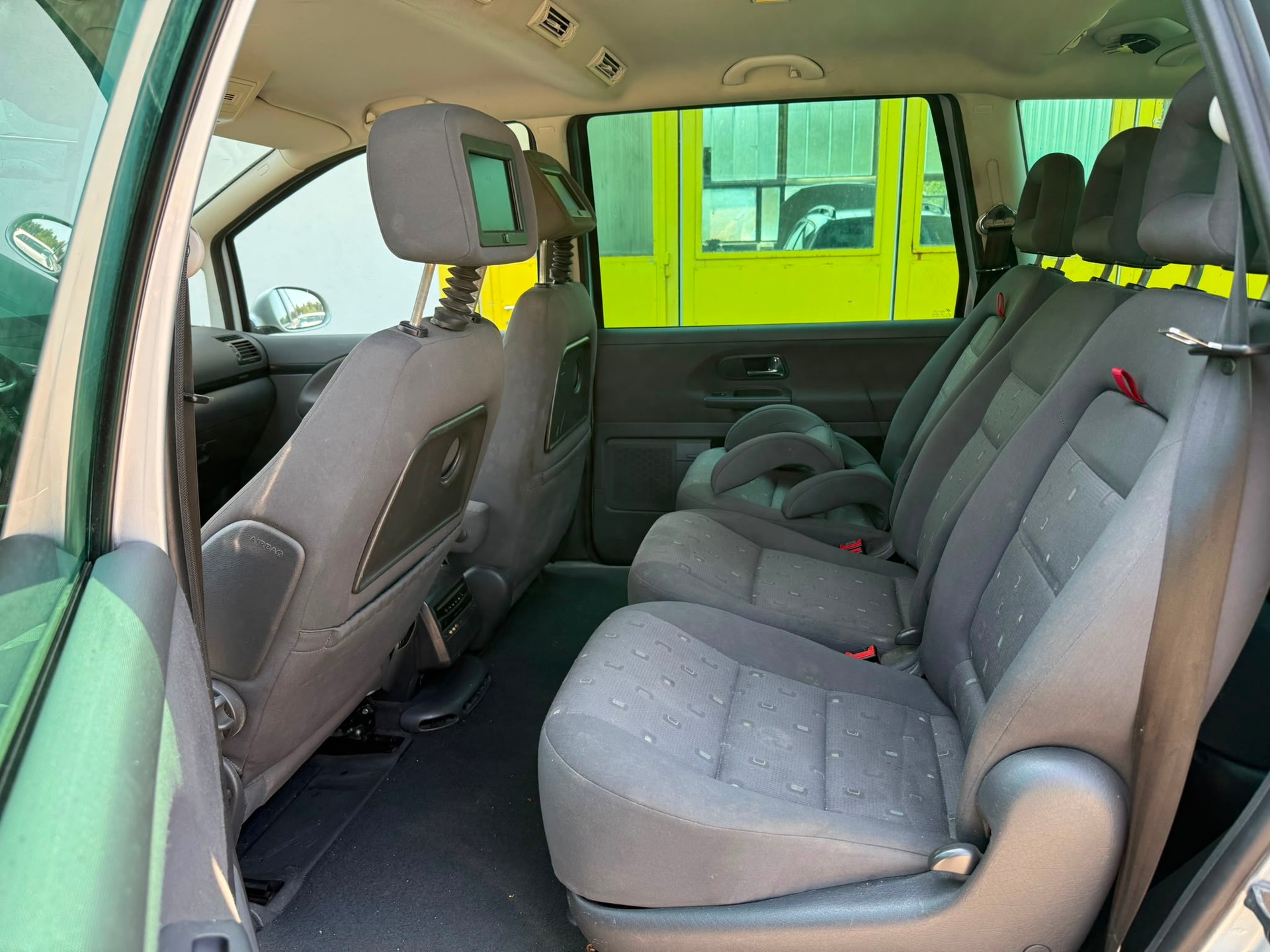 VW Sharan 1.9 TDI Freestyle 4Motion-image-7