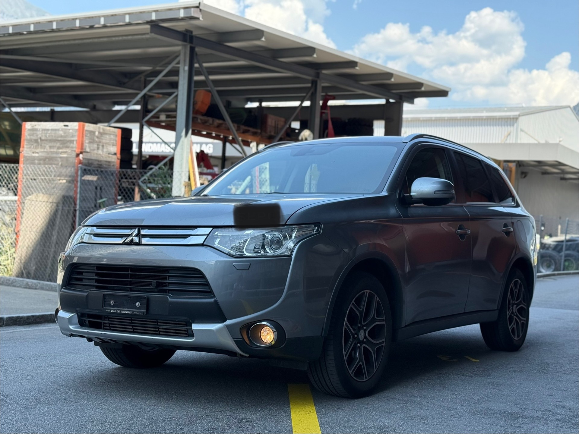 MITSUBISHI Outlander 2.2 DID Navigator 4WD Automatic-image-0
