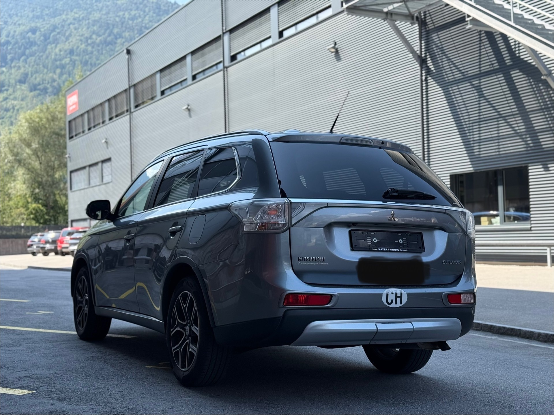 MITSUBISHI Outlander 2.2 DID Navigator 4WD Automatic-image-5
