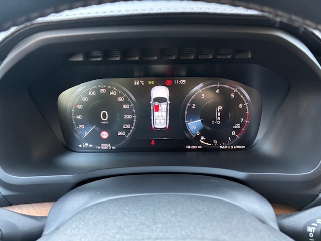 VOLVO XC90 T5 AWD Inscription Geartronic-image-9
