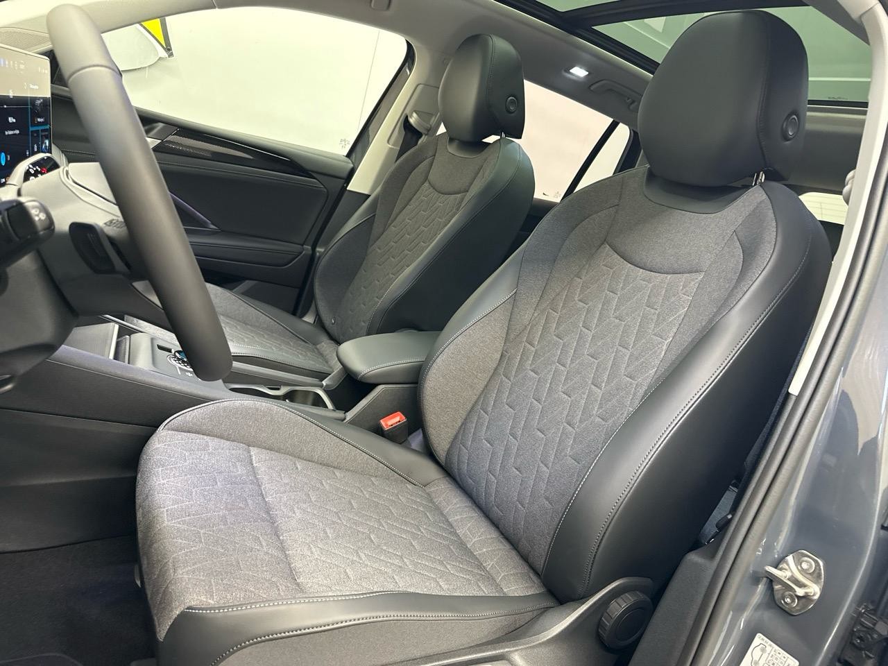 VW Tiguan 1.5 TSI evo2 mHEV DSG-showroom-element-3
