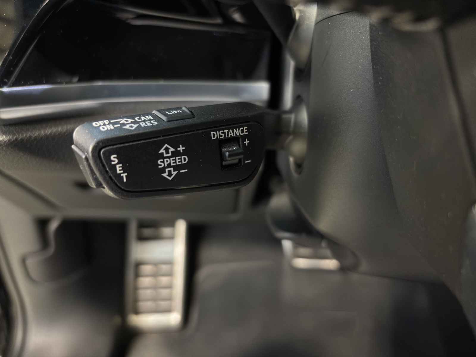 AUDI Q3 45 TFSI advanced quattro S-tronic-image-15