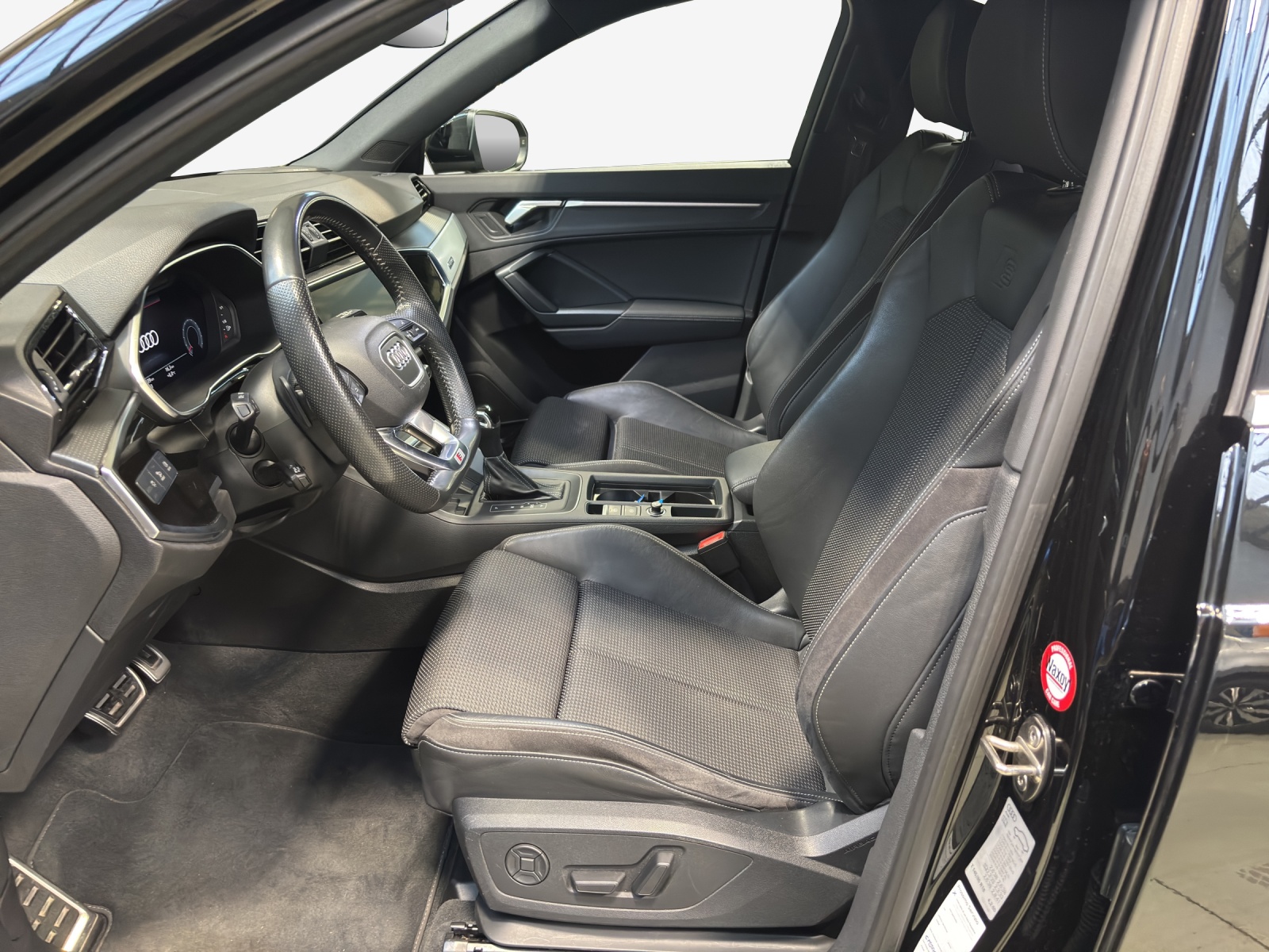 AUDI Q3 45 TFSI advanced quattro S-tronic-image-7