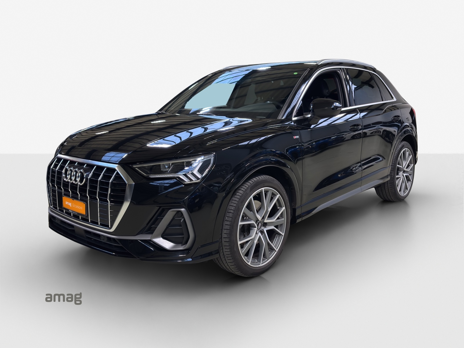 AUDI Q3 45 TFSI advanced quattro S-tronic