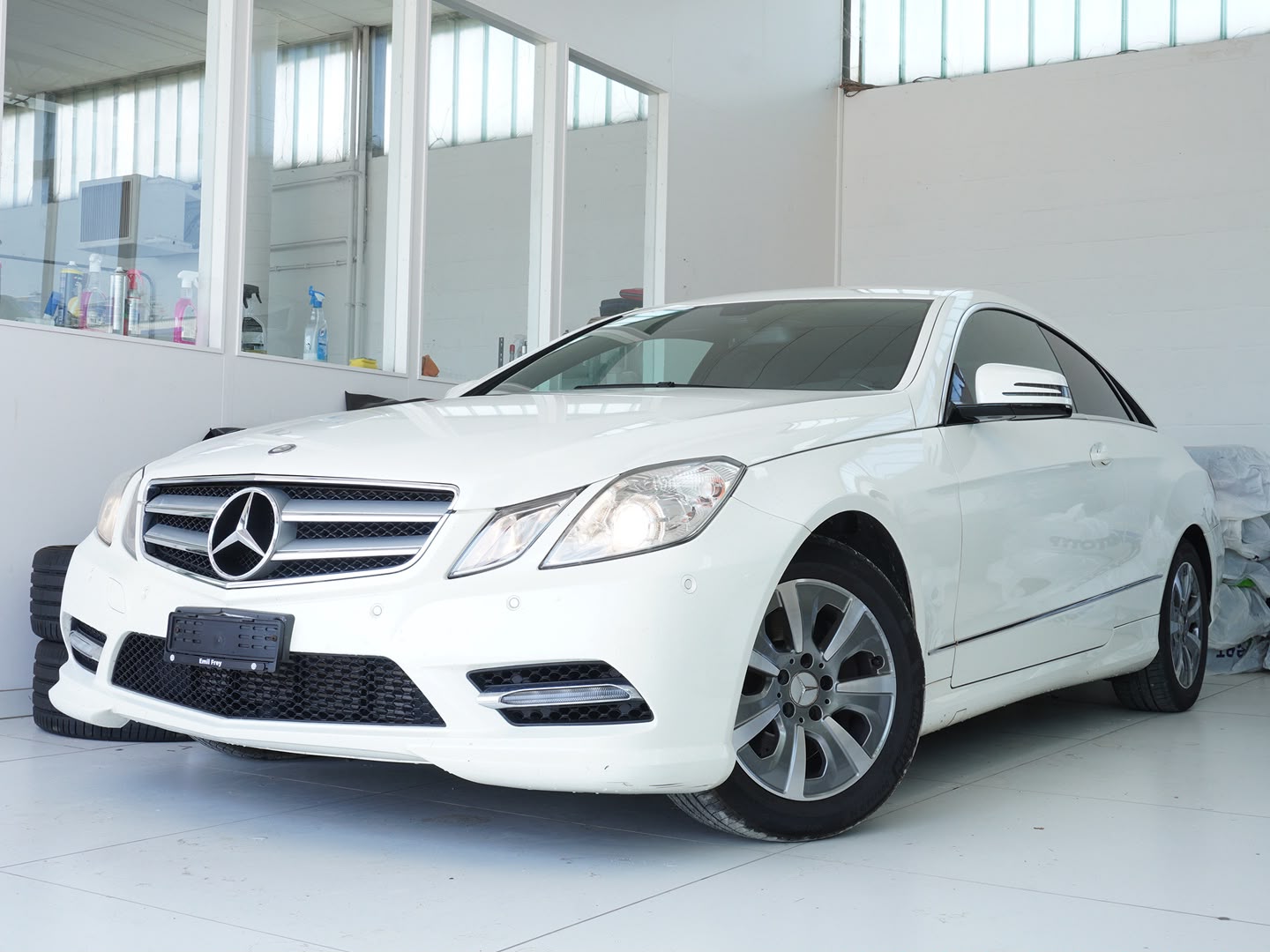 MERCEDES-BENZ E 200 CGI BlueEfficiency 7G-Tronic-image-0
