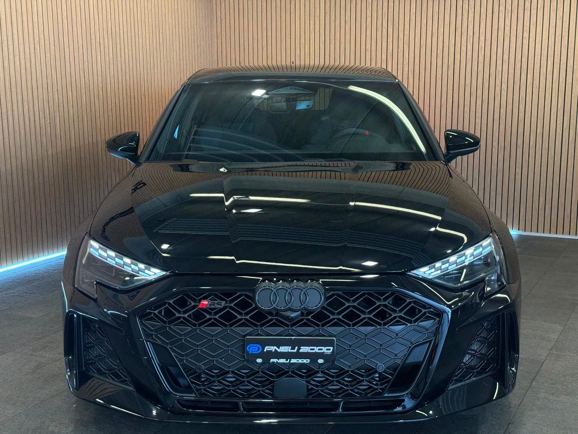 AUDI RS3 Sportback 2.5 TSI quattro S-tronic *5Jahre/100'000km Werksgarantie*-image-2