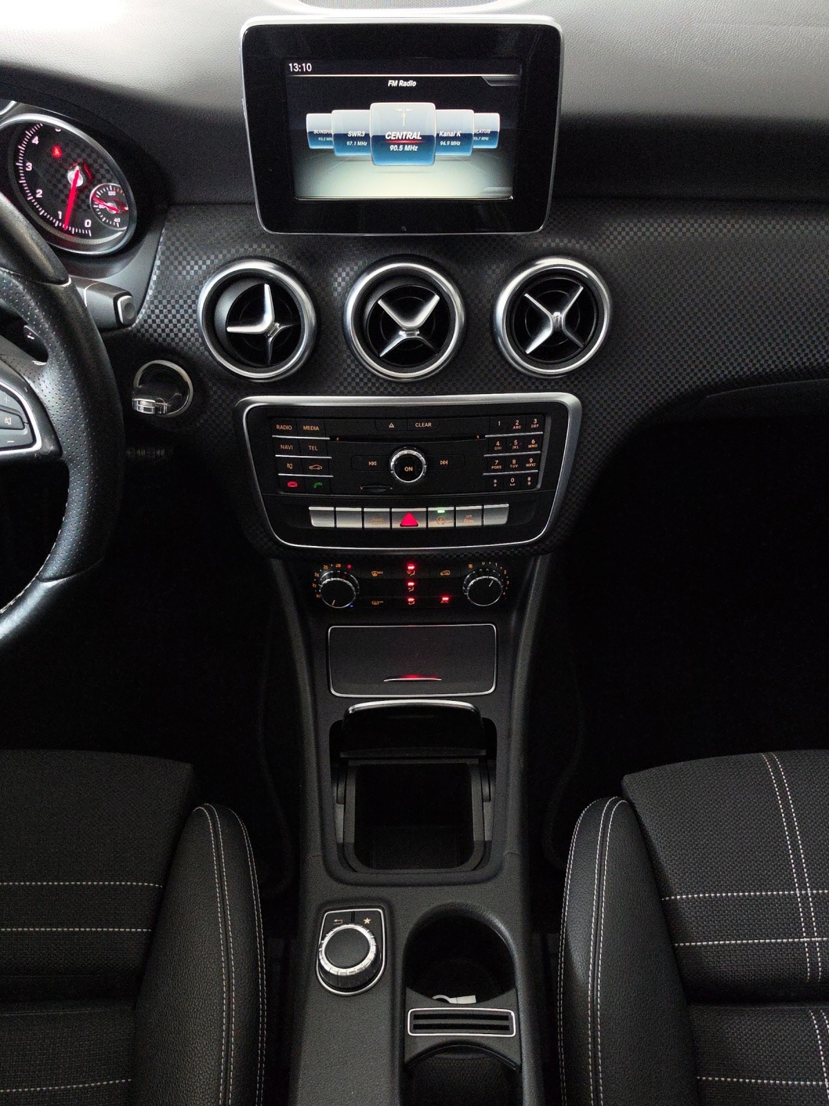 MERCEDES-BENZ A 200 Night Star 7G-DCT-image-14