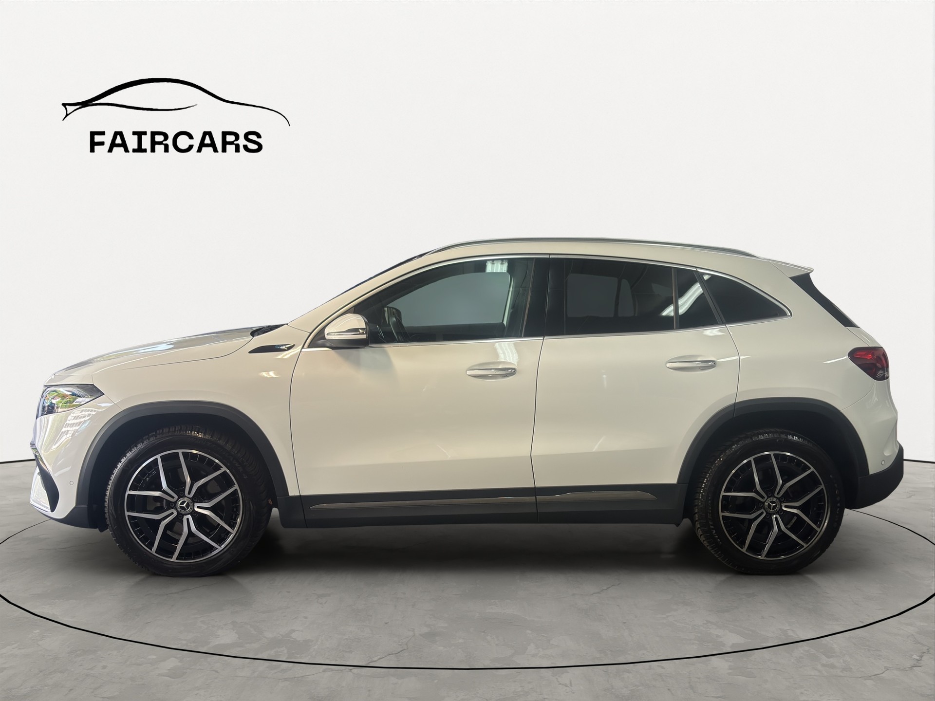 MERCEDES-BENZ EQA 300 AMG Line 4Matic, inkl. gratis Service-image-2