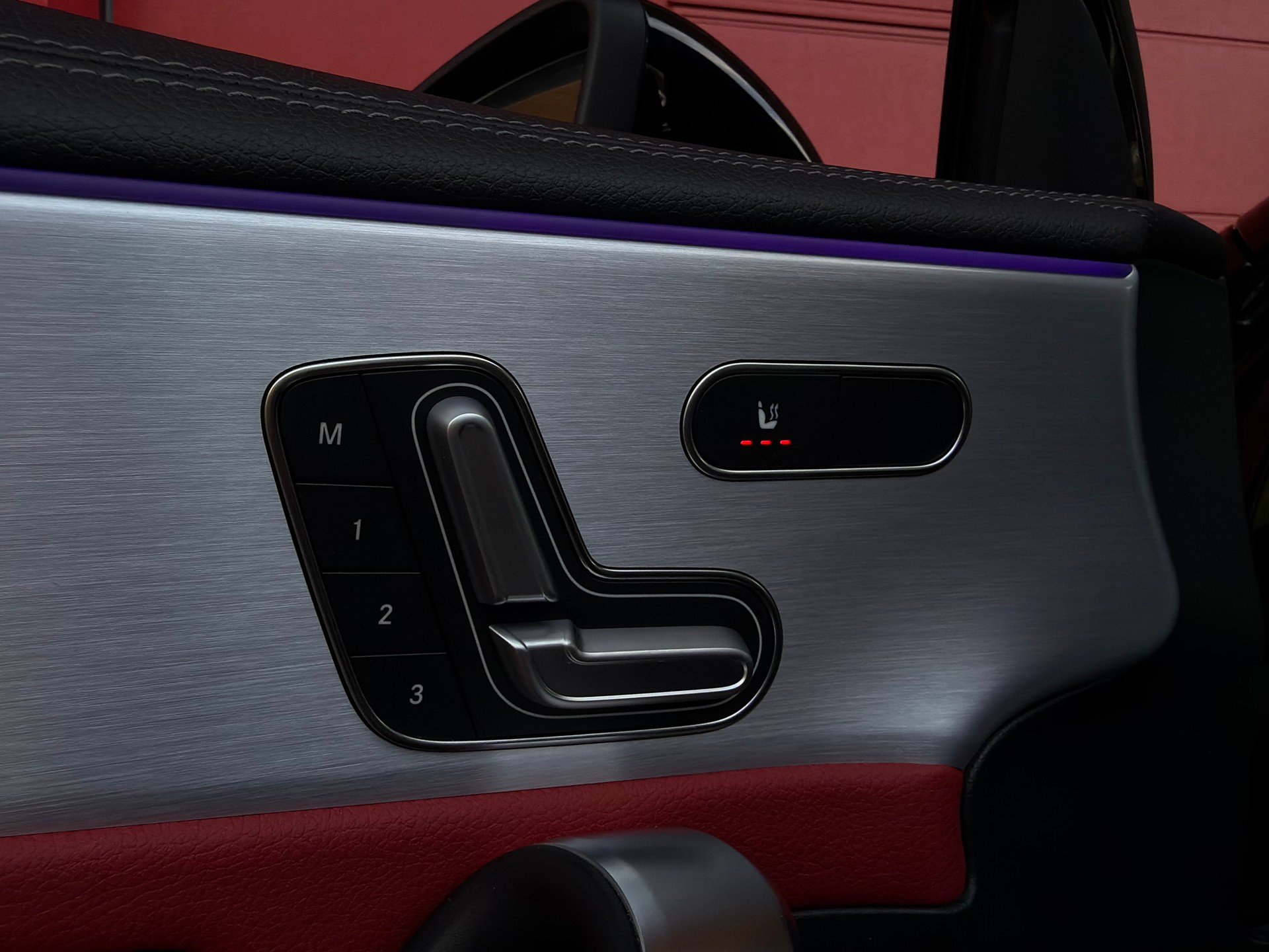 MERCEDES-BENZ A 35 AMG 4Matic Speedshift-image-12