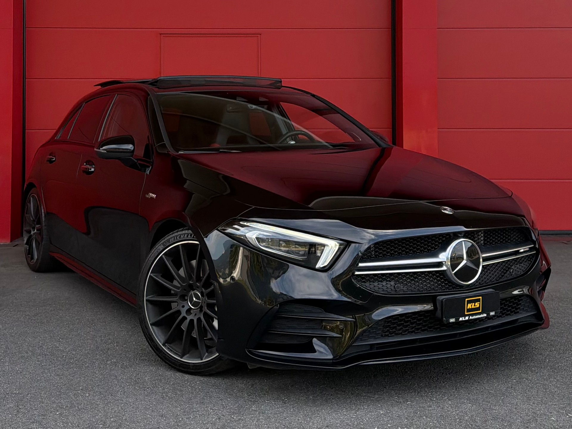 MERCEDES-BENZ A 35 AMG 4Matic Speedshift-image-0