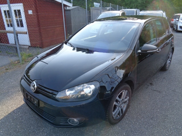 VW Golf 1.2 TSI Trendline-image-1