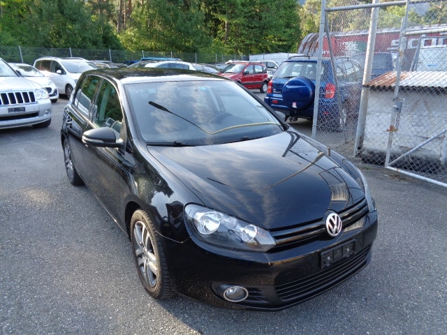 VW Golf 1.2 TSI Trendline-image-2