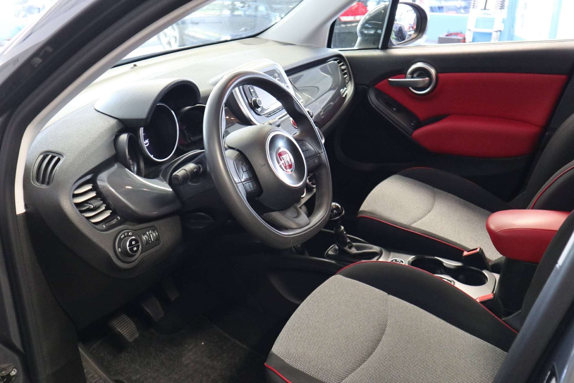 FIAT 500X 1.4 MultiAir Pop Star-image-11