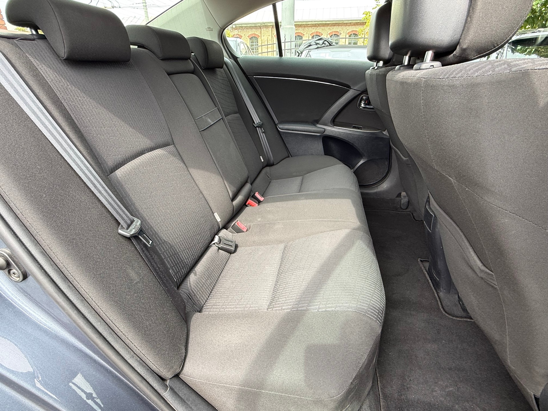 TOYOTA Avensis 2.0D-4D Linea Luna-image-13