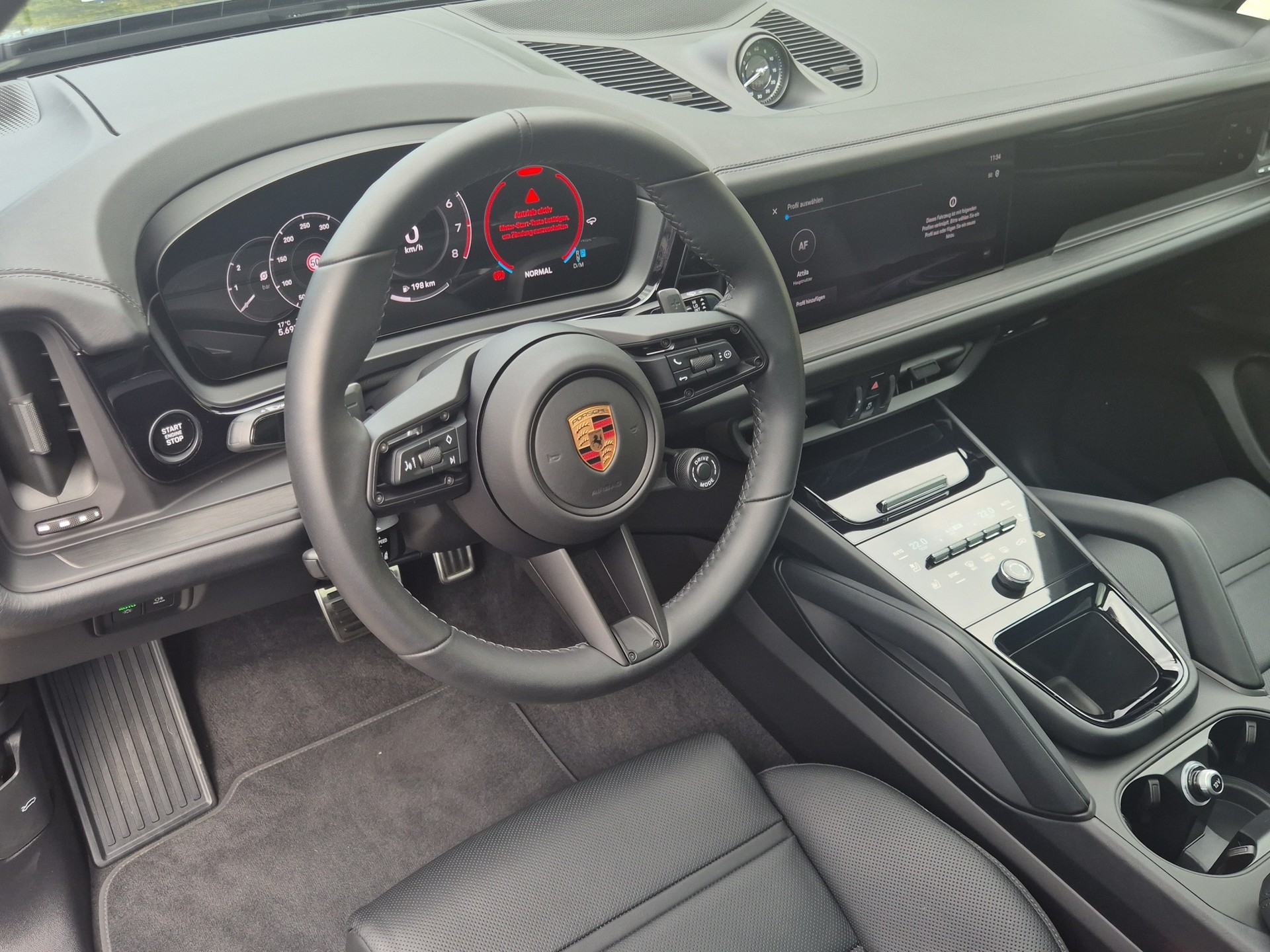 PORSCHE Cayenne Coupé GTS Tiptronic-image-10