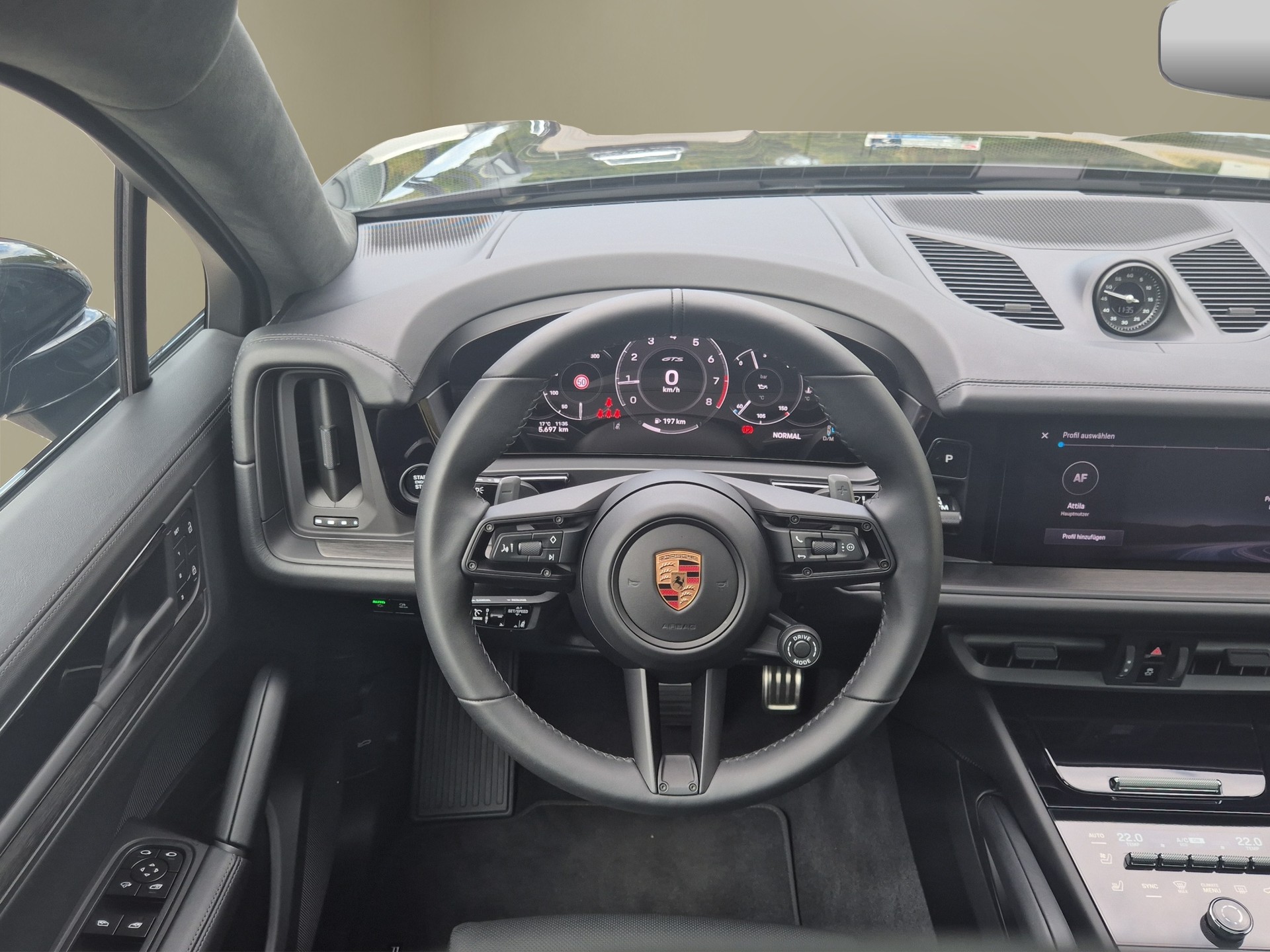 PORSCHE Cayenne Coupé GTS Tiptronic-image-11