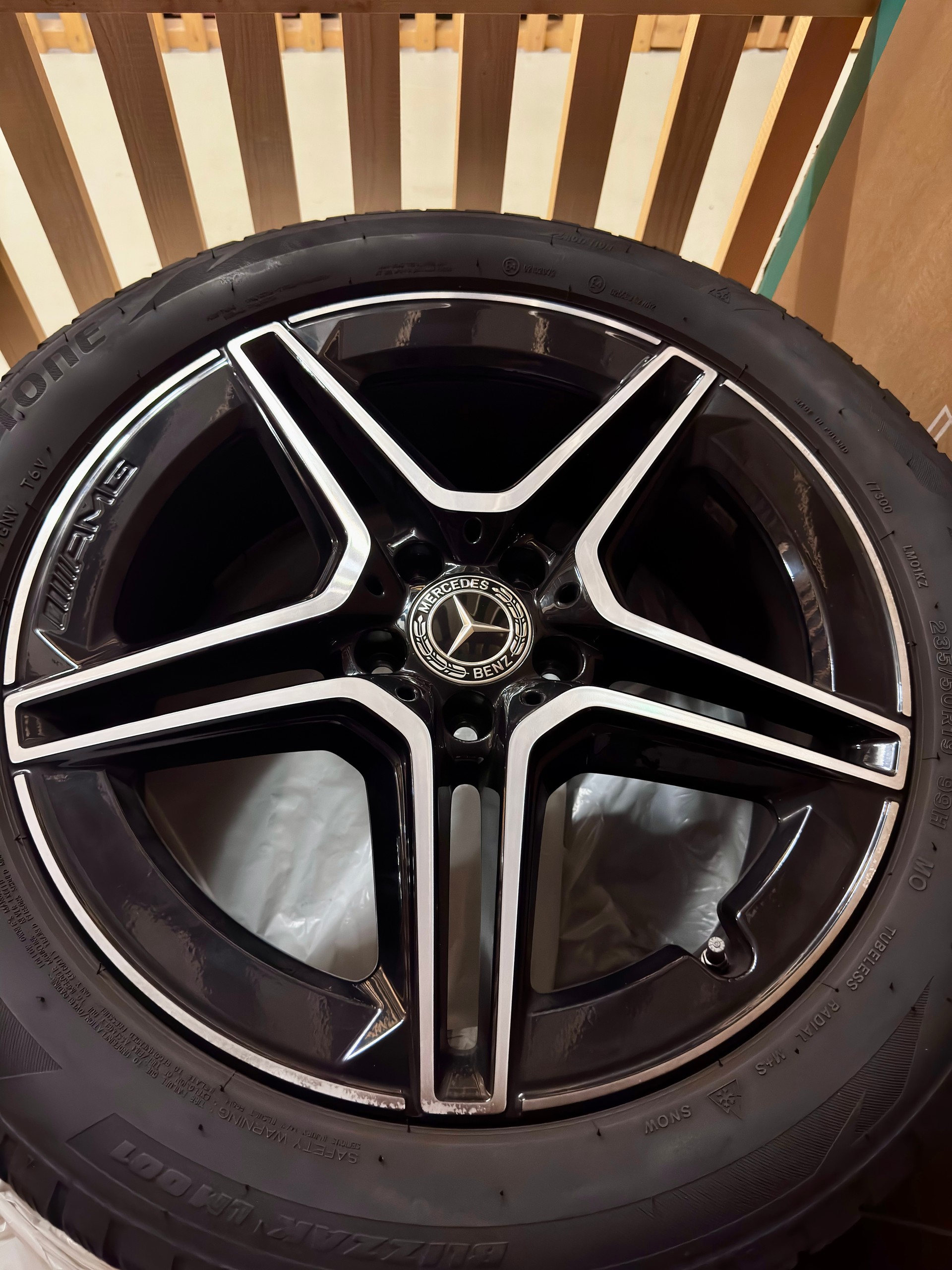 MERCEDES-BENZ GLB 220 d AMG Line 4matic-image-11