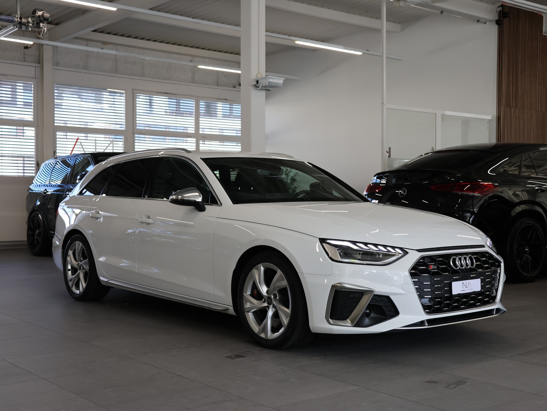 AUDI S4 Avant 3.0 TDI quattro tiptronic *Rückfahrkamera* *Sitzheizung*-image-1
