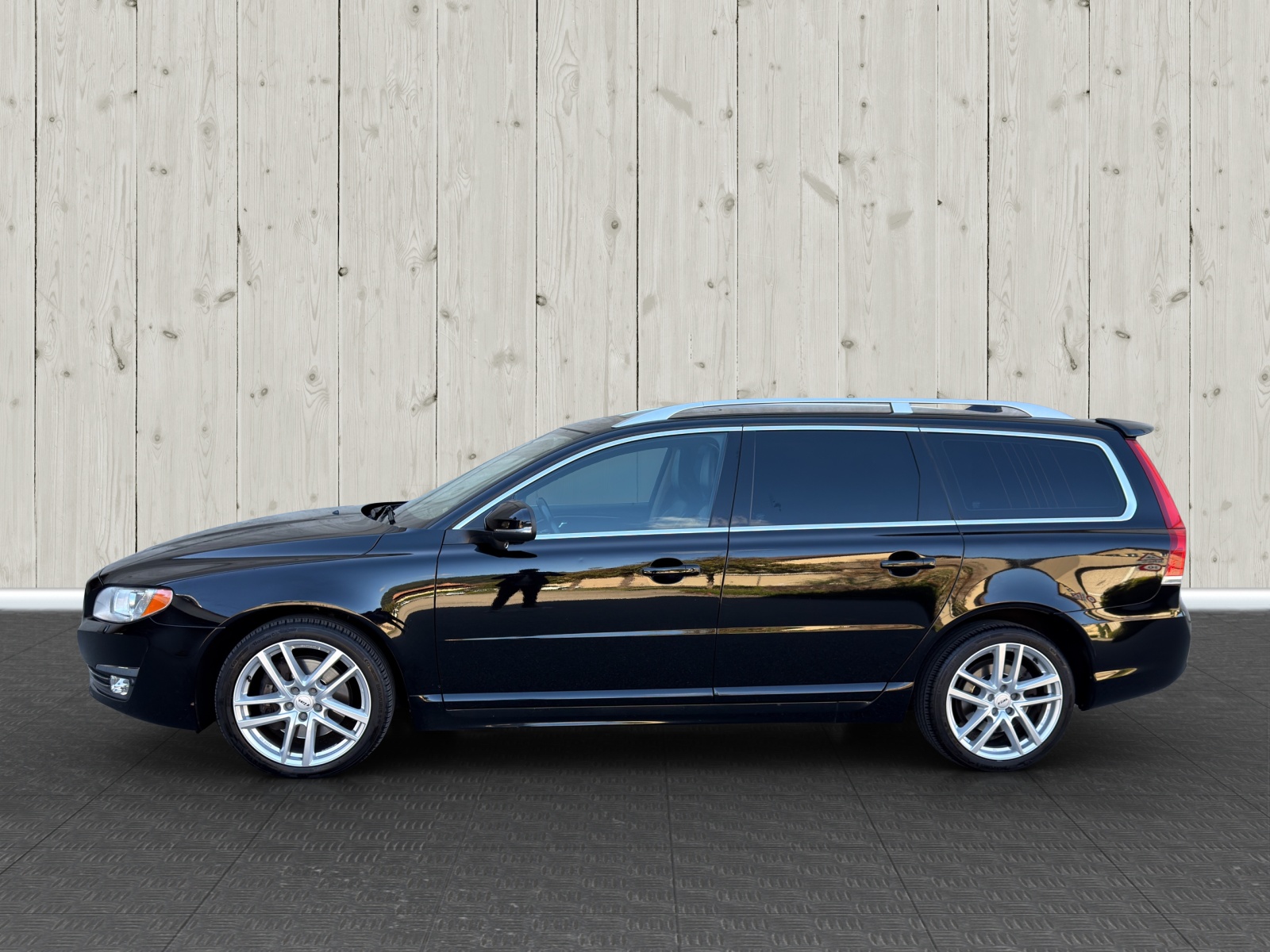 VOLVO V70 D5 AWD Summum Dynamic Edition Geartronic-image-3
