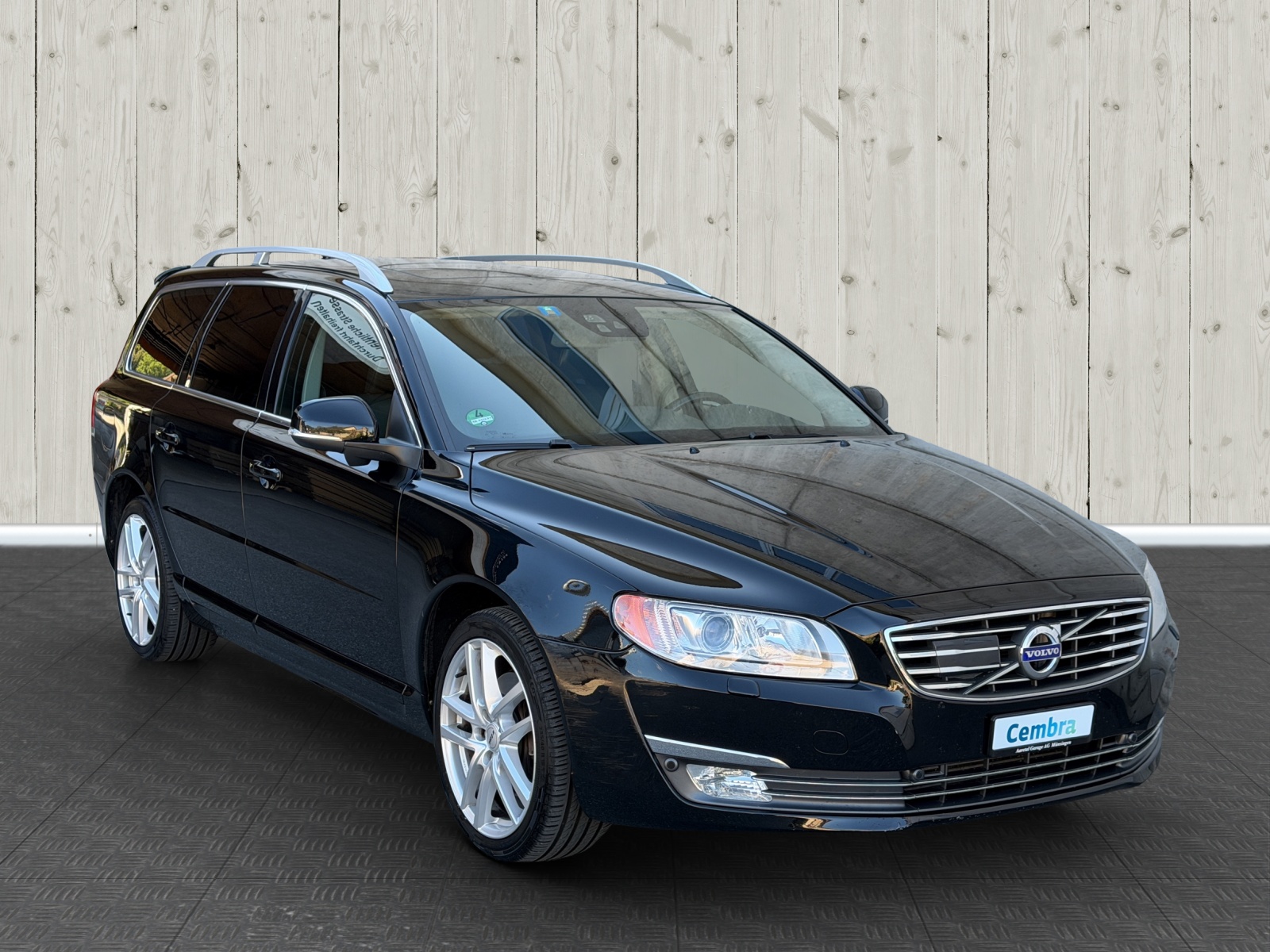 VOLVO V70 D5 AWD Summum Dynamic Edition Geartronic-image-0
