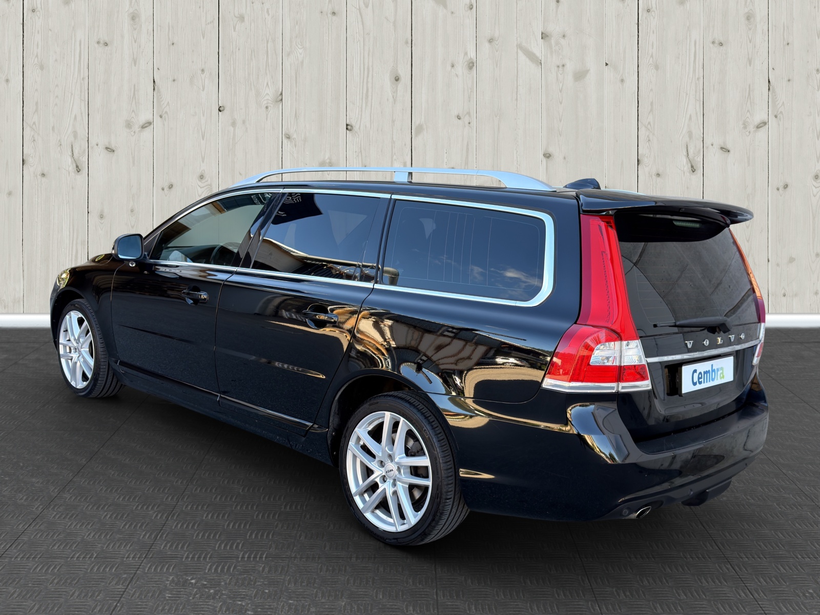 VOLVO V70 D5 AWD Summum Dynamic Edition Geartronic-image-4