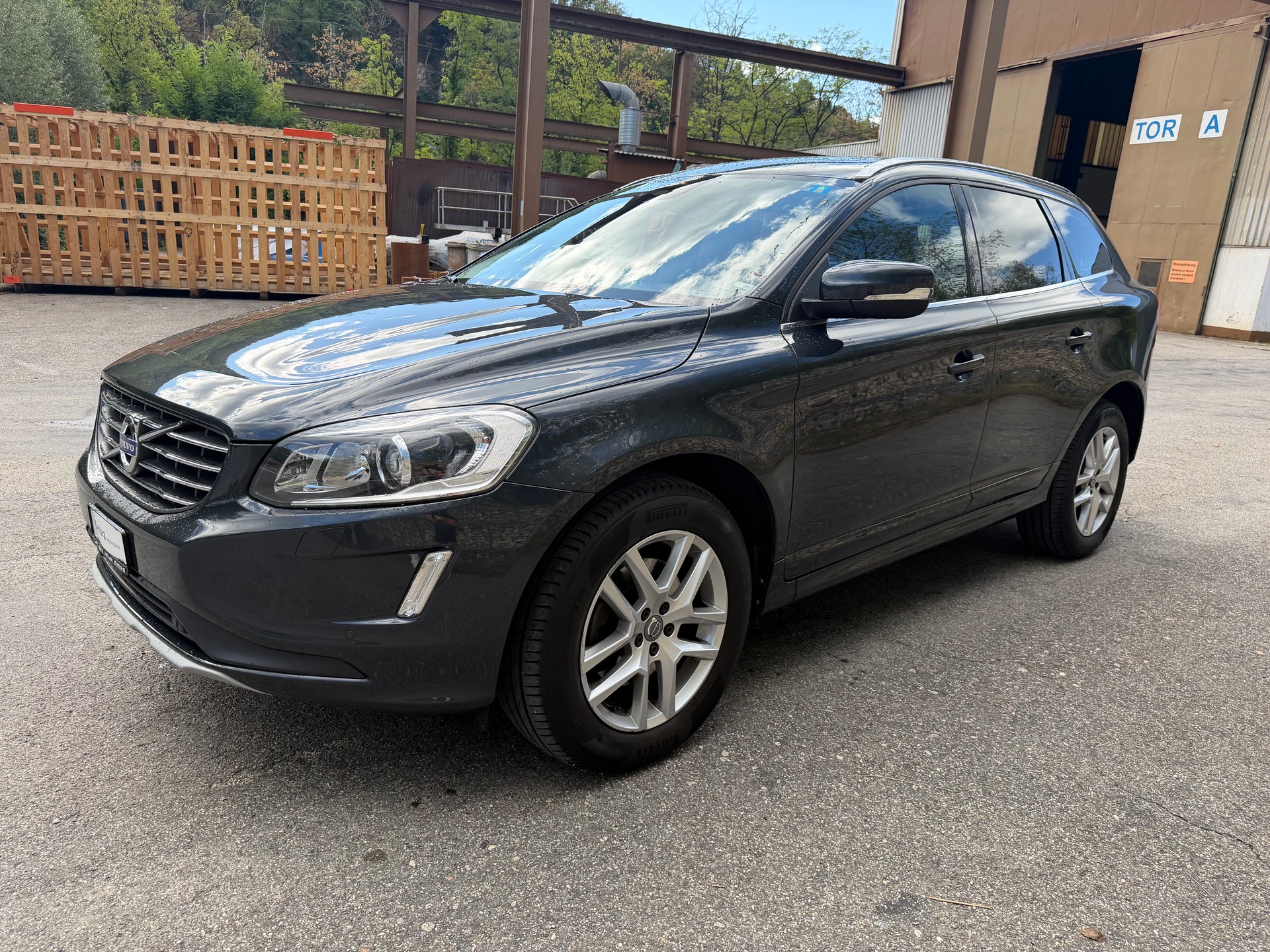 VOLVO XC60 T5 Executive Plus Geartronic-image-2