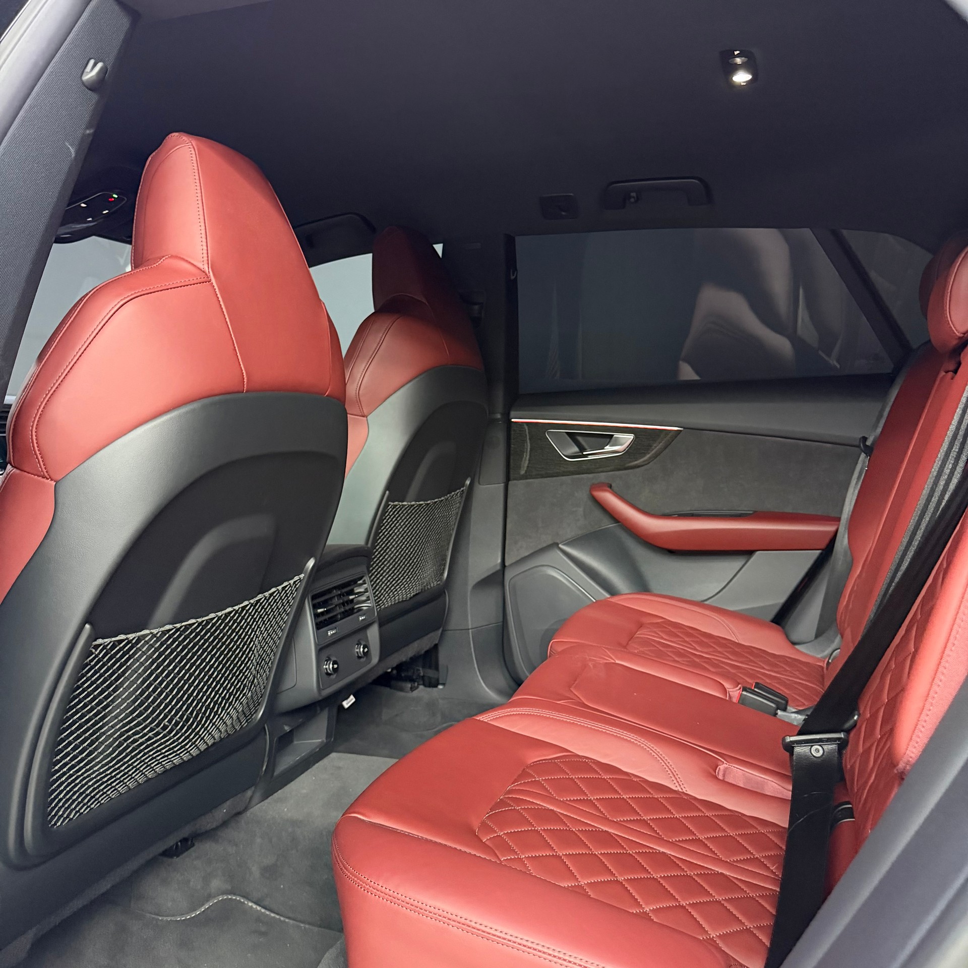 AUDI SQ8 TFSI quattro tiptronic-image-9