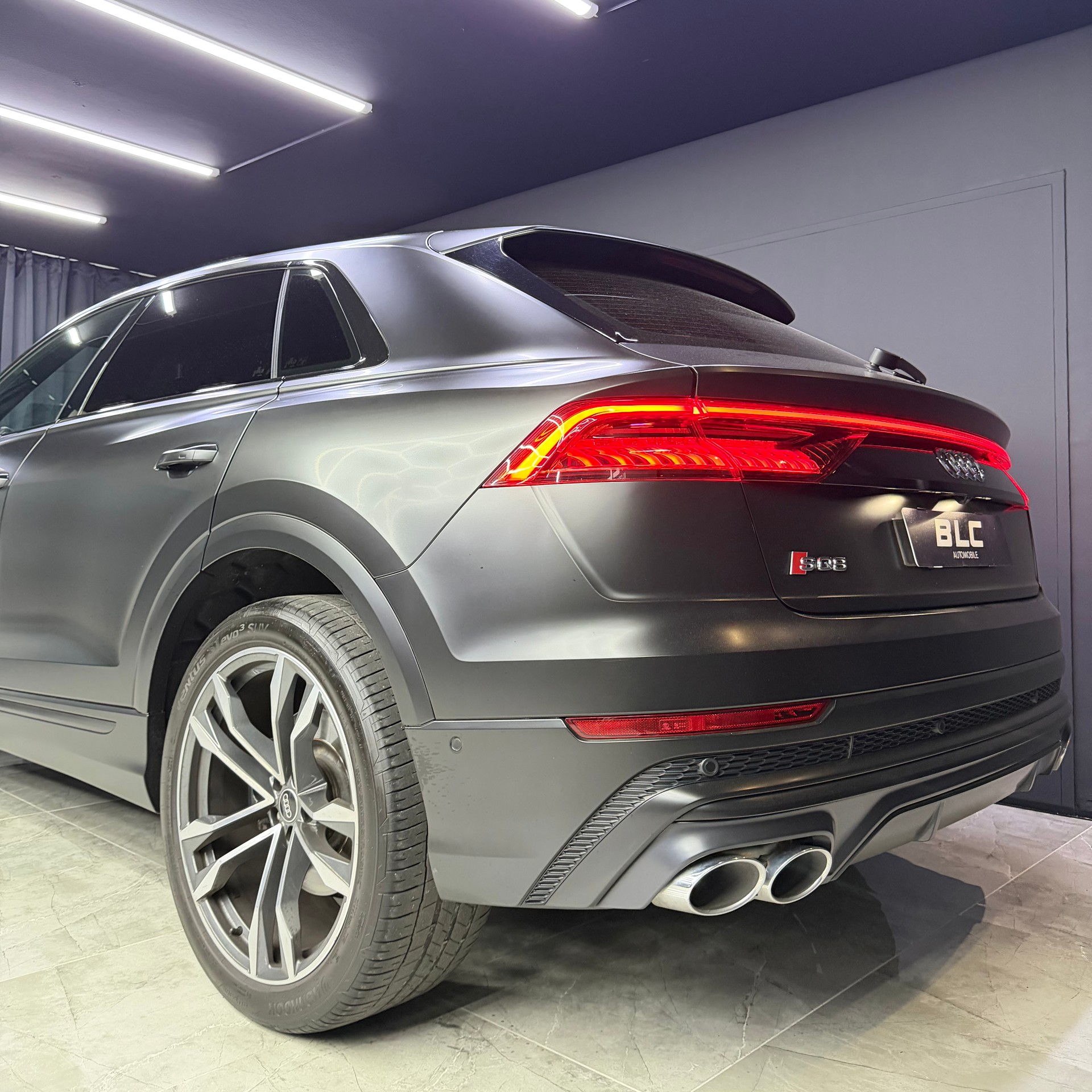 AUDI SQ8 TFSI quattro tiptronic-image-5