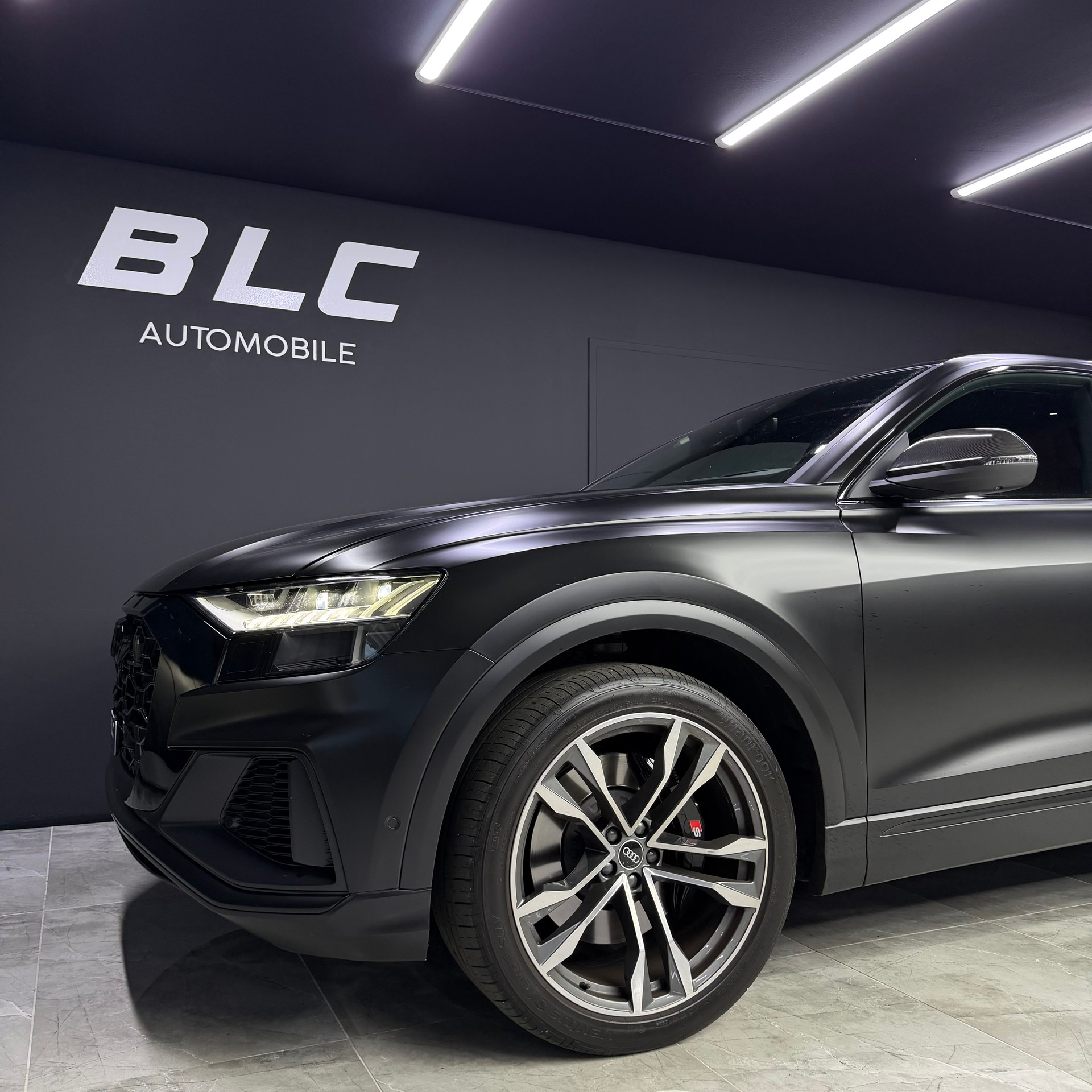 AUDI SQ8 TFSI quattro tiptronic-image-1