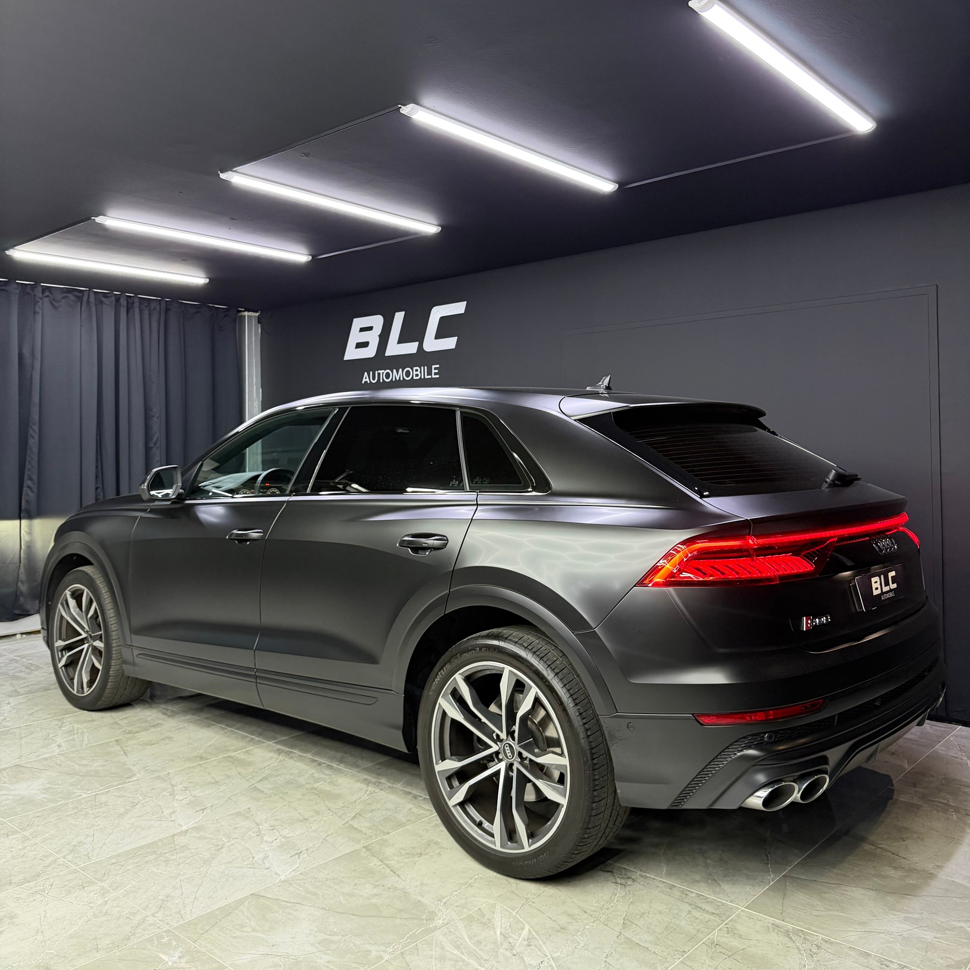 AUDI SQ8 TFSI quattro tiptronic-image-4