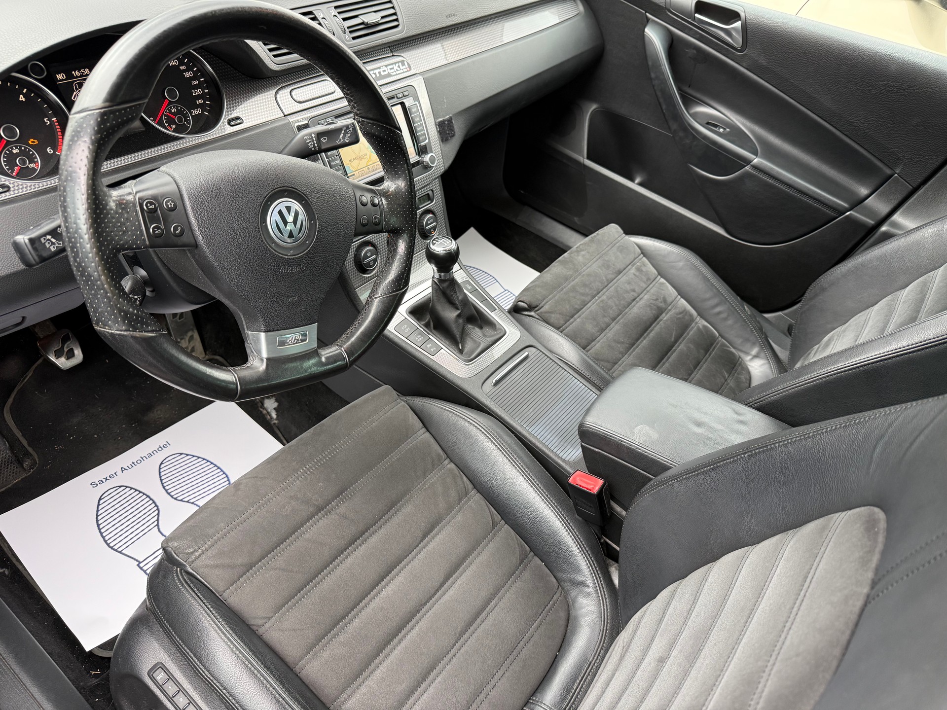 VW Passat Variant 2.0 TDI Highline 4Motion-image-8