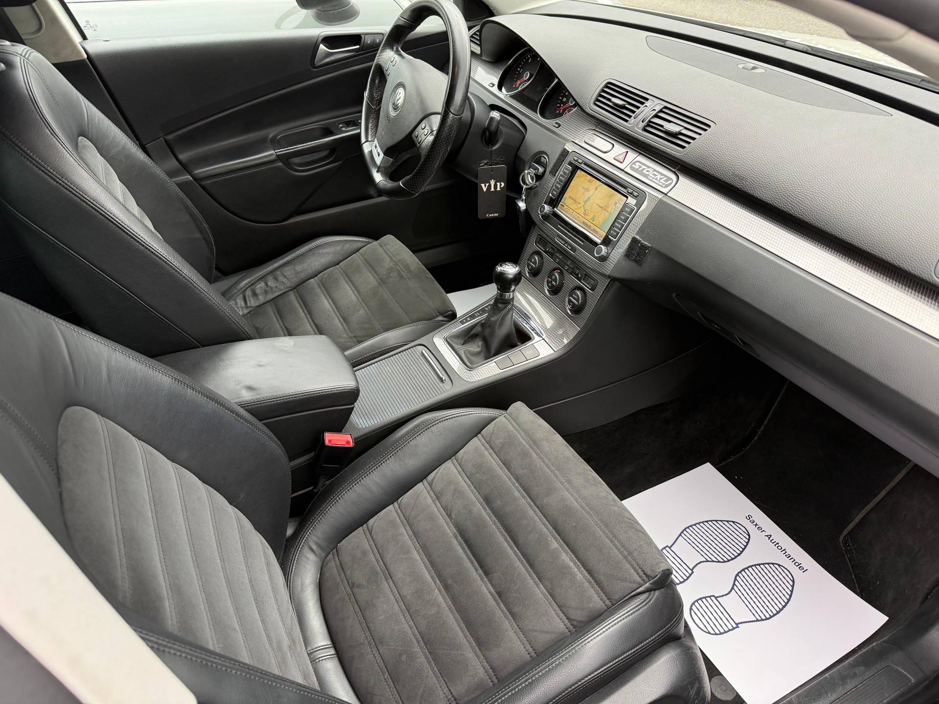 VW Passat Variant 2.0 TDI Highline 4Motion-image-6