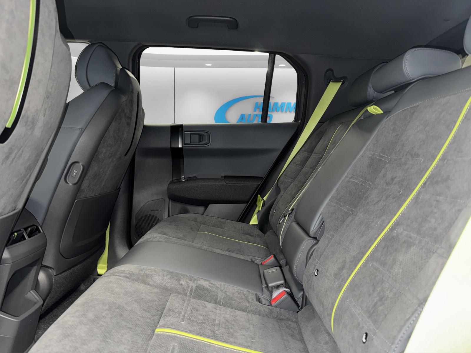 KIA EV3 81 kWh GT 4x4-image-11