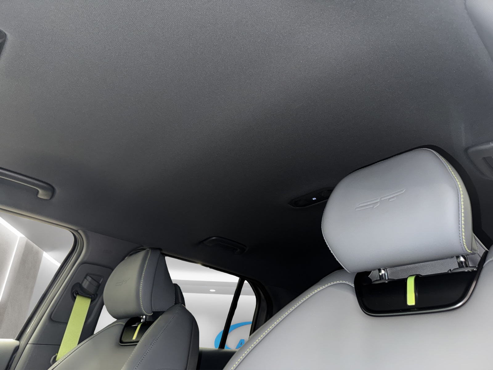 KIA EV3 81 kWh GT 4x4-image-9