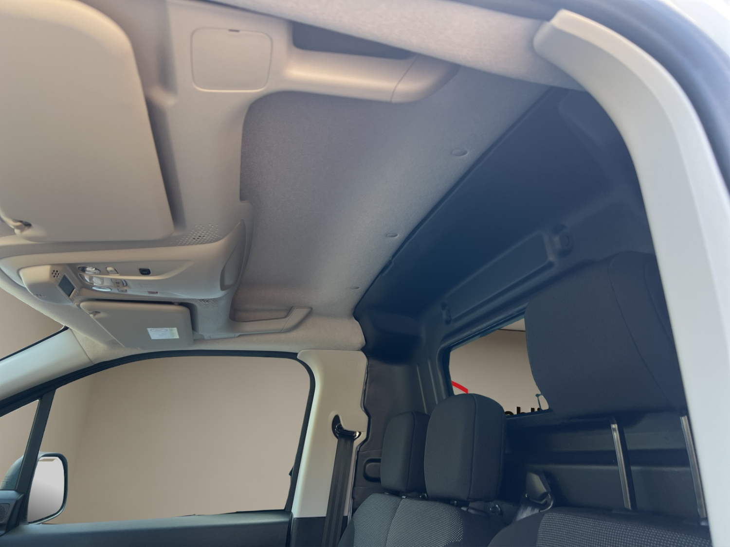 TOYOTA PROACE CITY Van L1 1.5 D Active-image-9