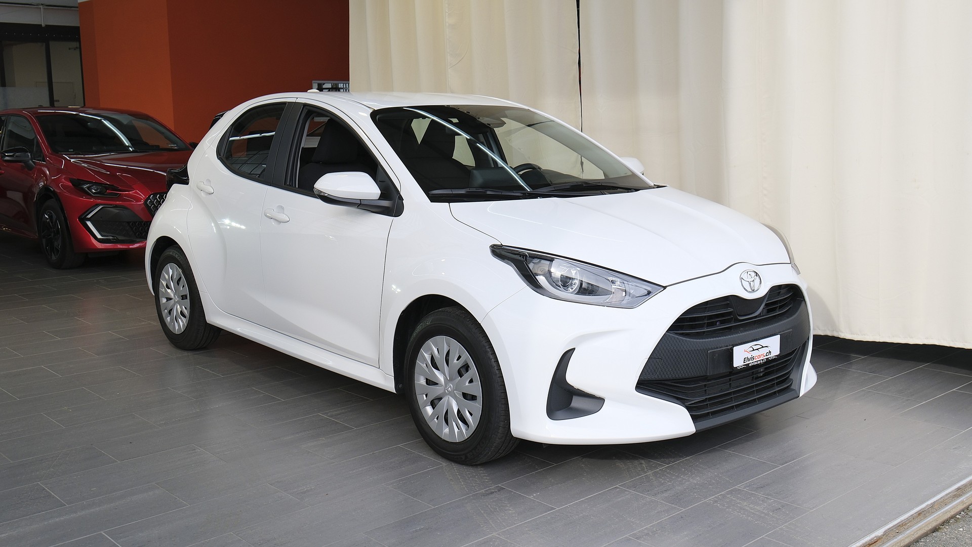 TOYOTA Yaris 1.5 Comfort e-CVT-image-26