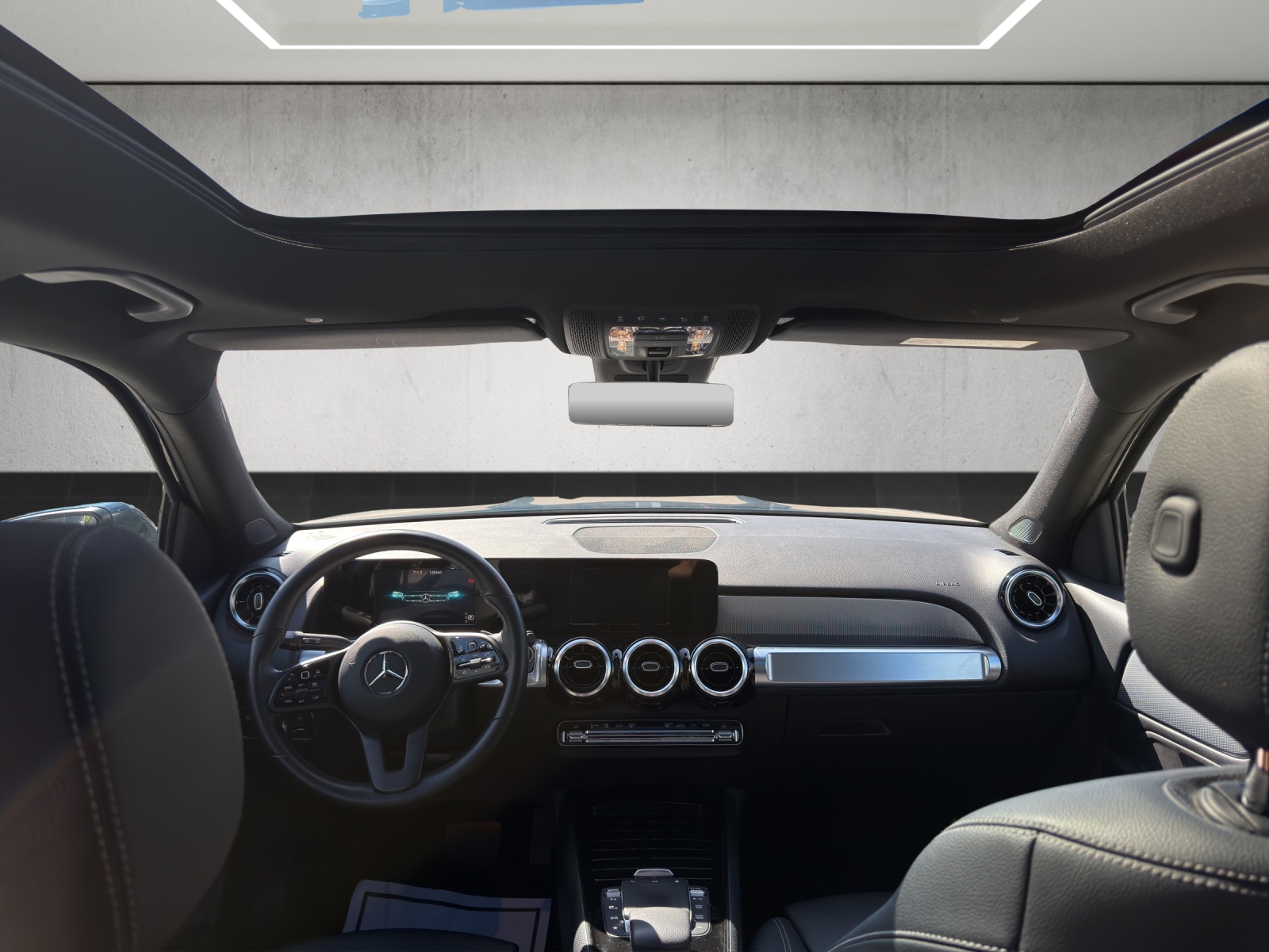 MERCEDES-BENZ GLB 180 7G-Tronic-image-9