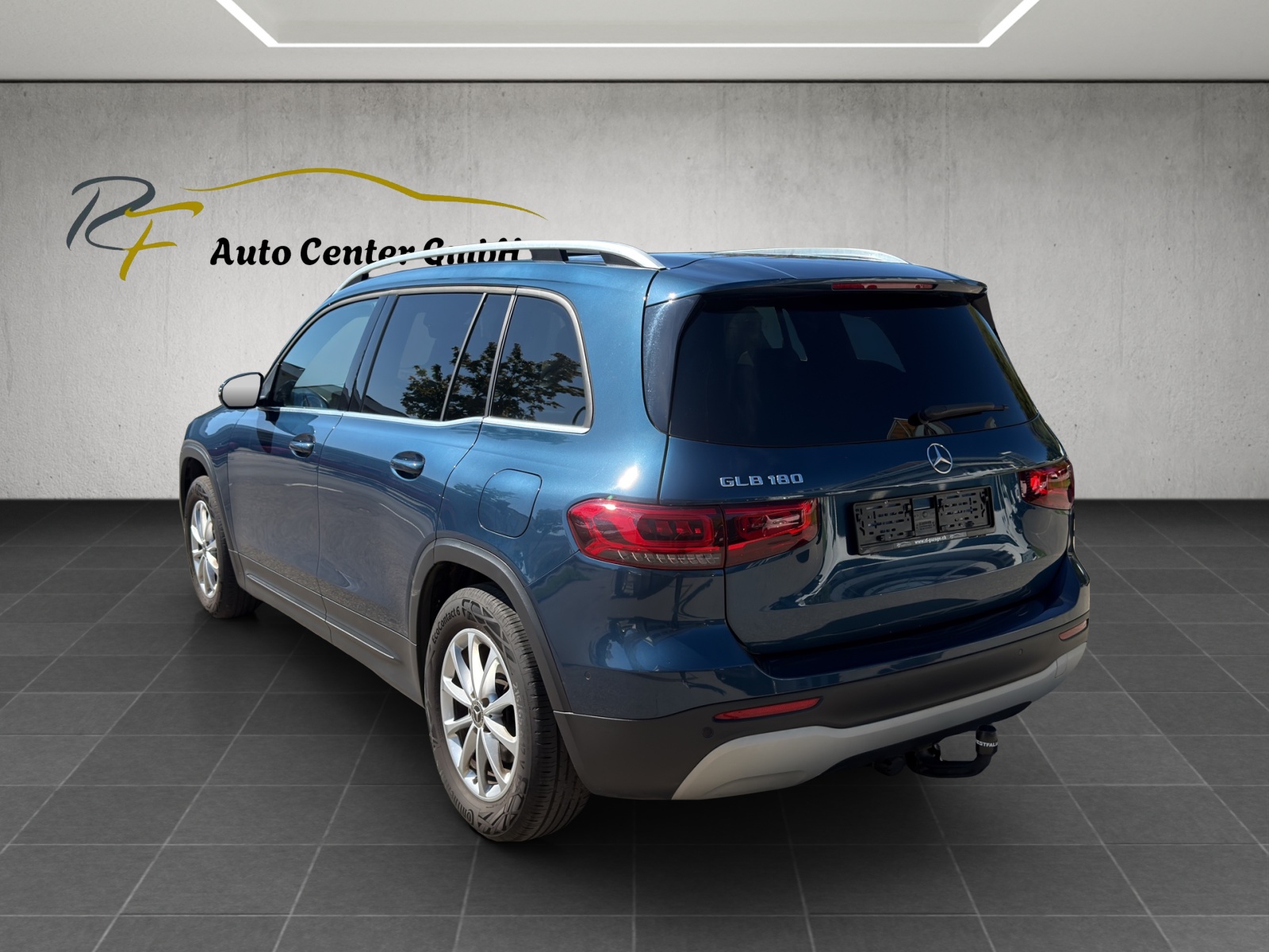 MERCEDES-BENZ GLB 180 7G-Tronic-image-4