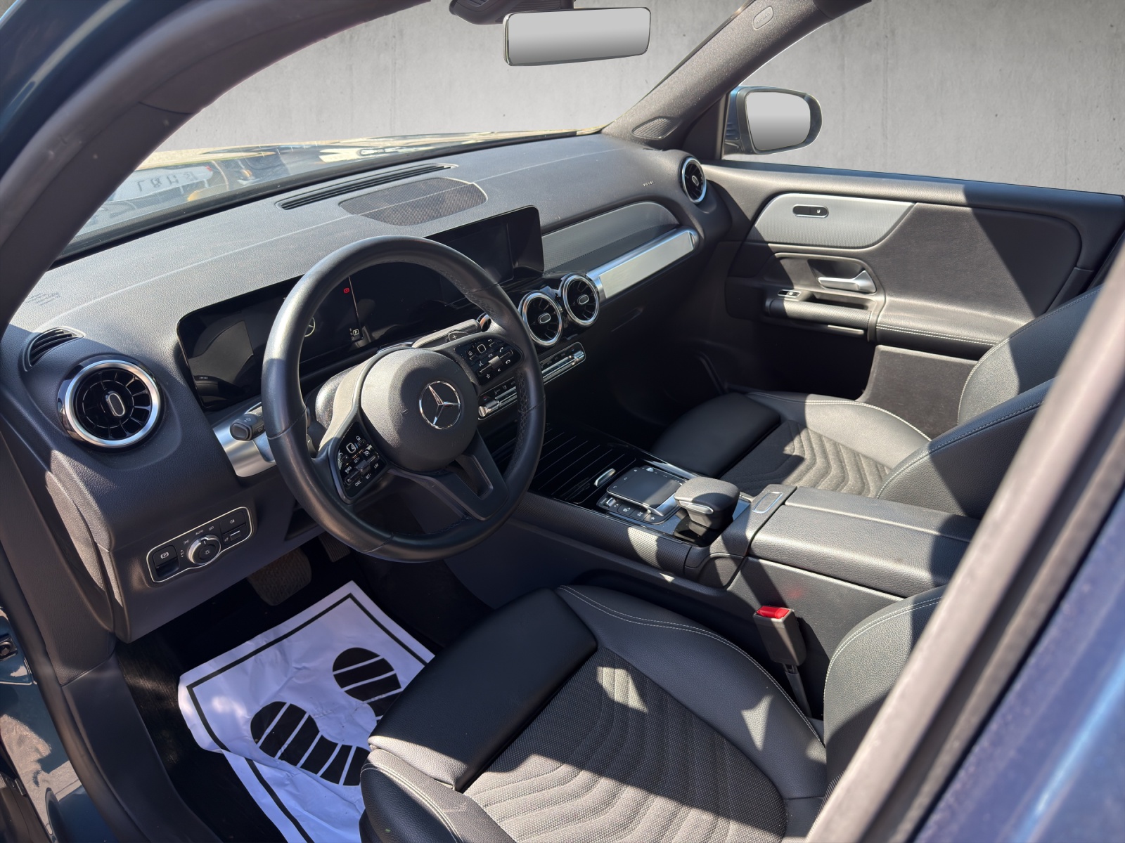 MERCEDES-BENZ GLB 180 7G-Tronic-image-8